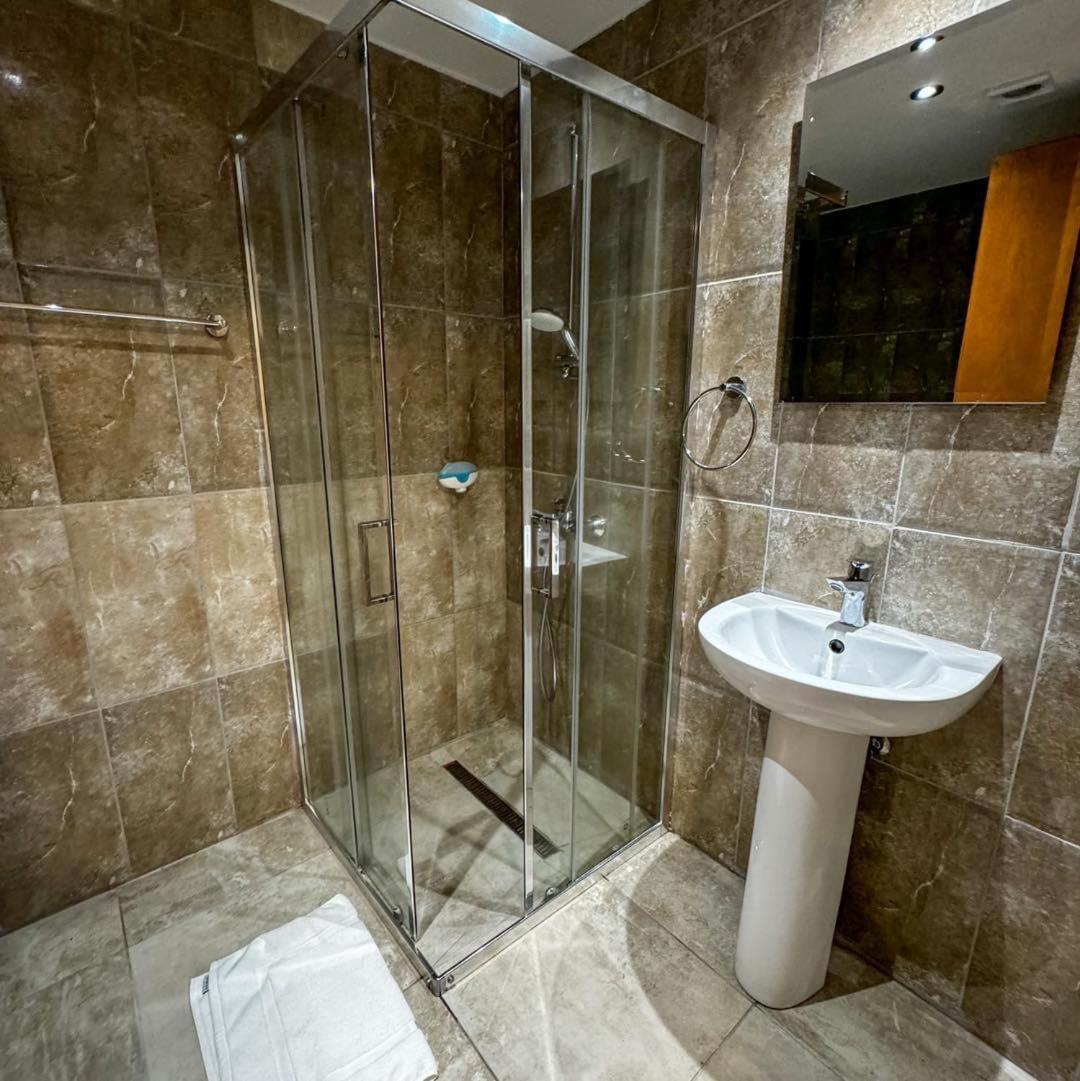 Double or Twin Room — the supplier's photographs — photo 6