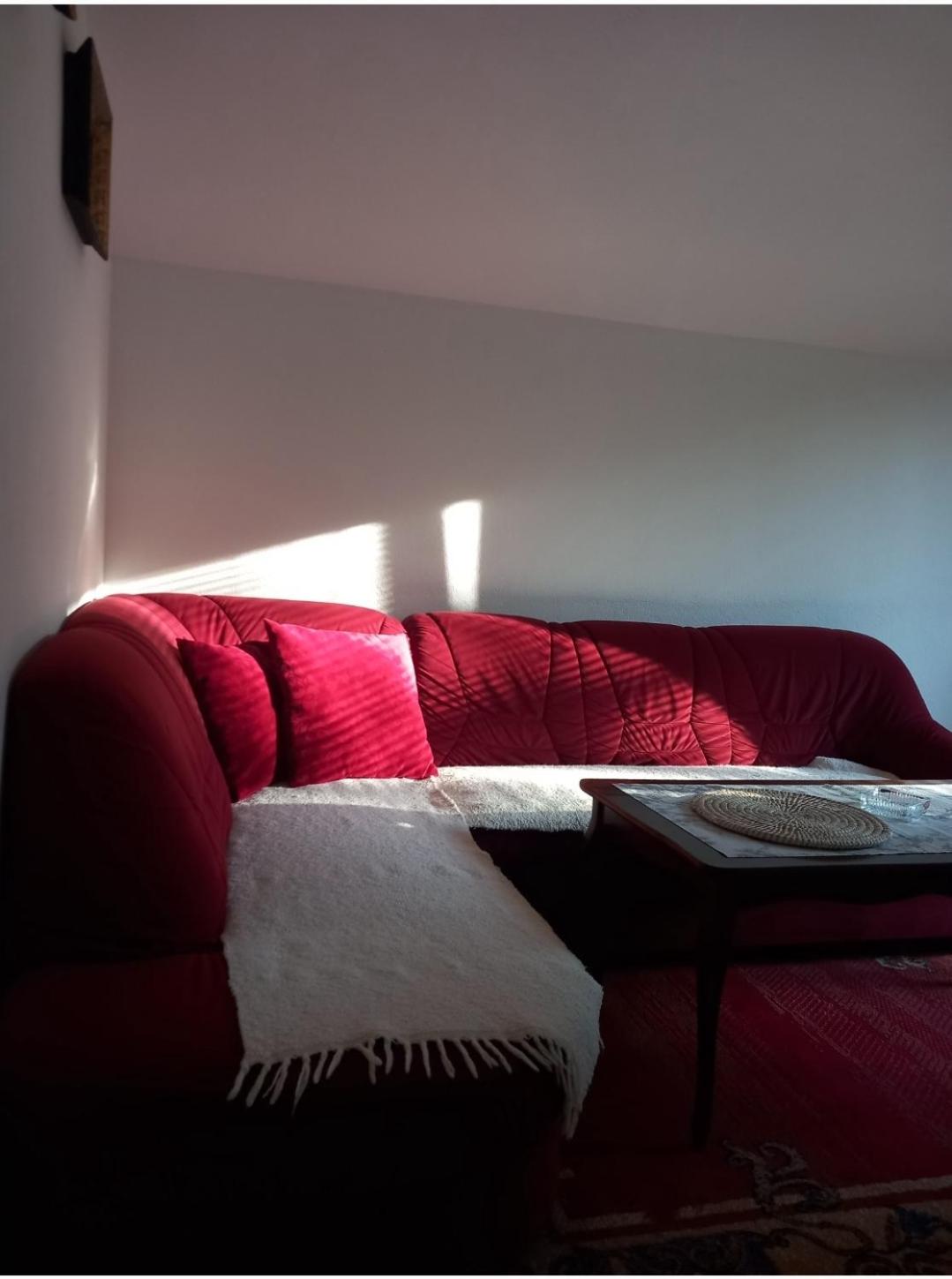 Apartment photo 2