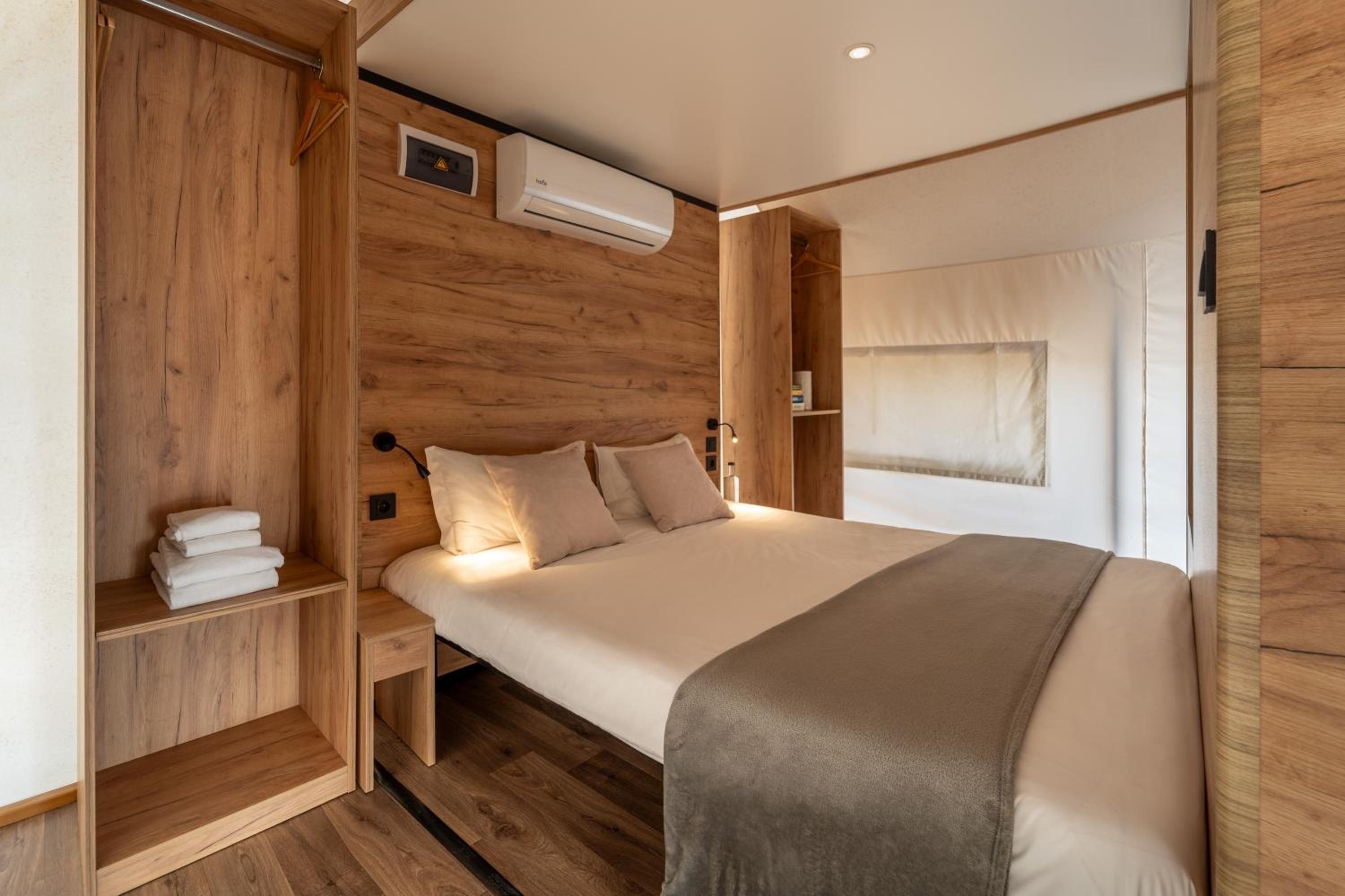 Deluxe Glamping with Panoramic View