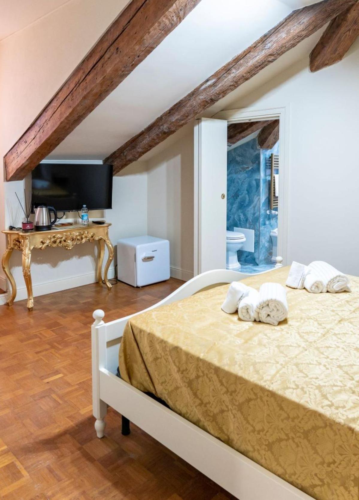 Luxury Quadruple Room photo 2