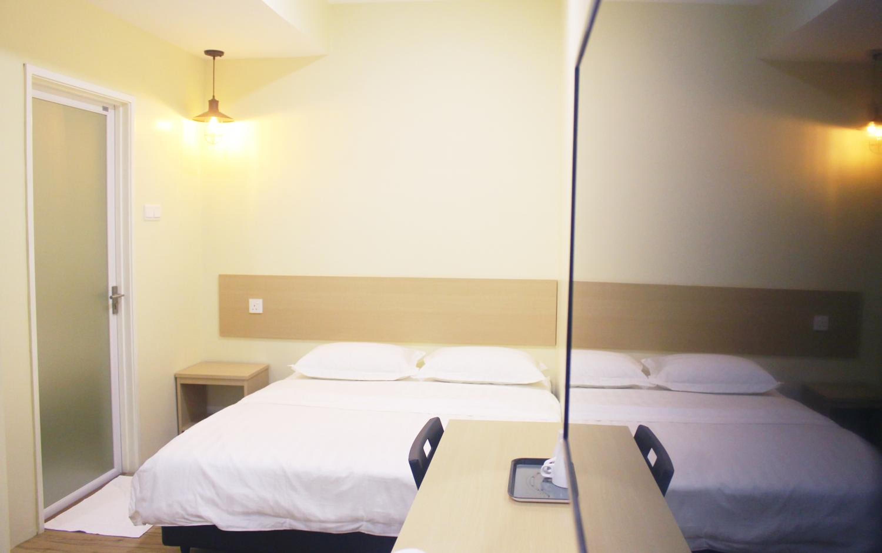 Deluxe Double Room photo 2