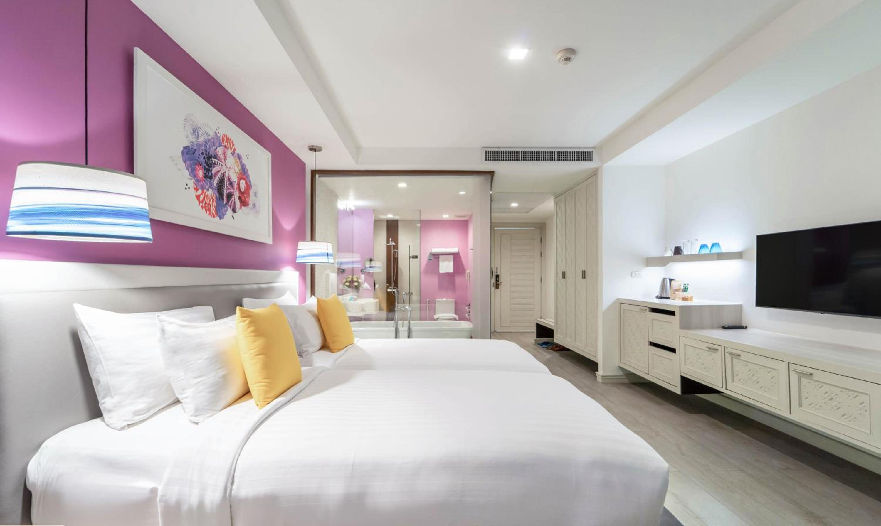 Grand Deluxe Room - Photo 4