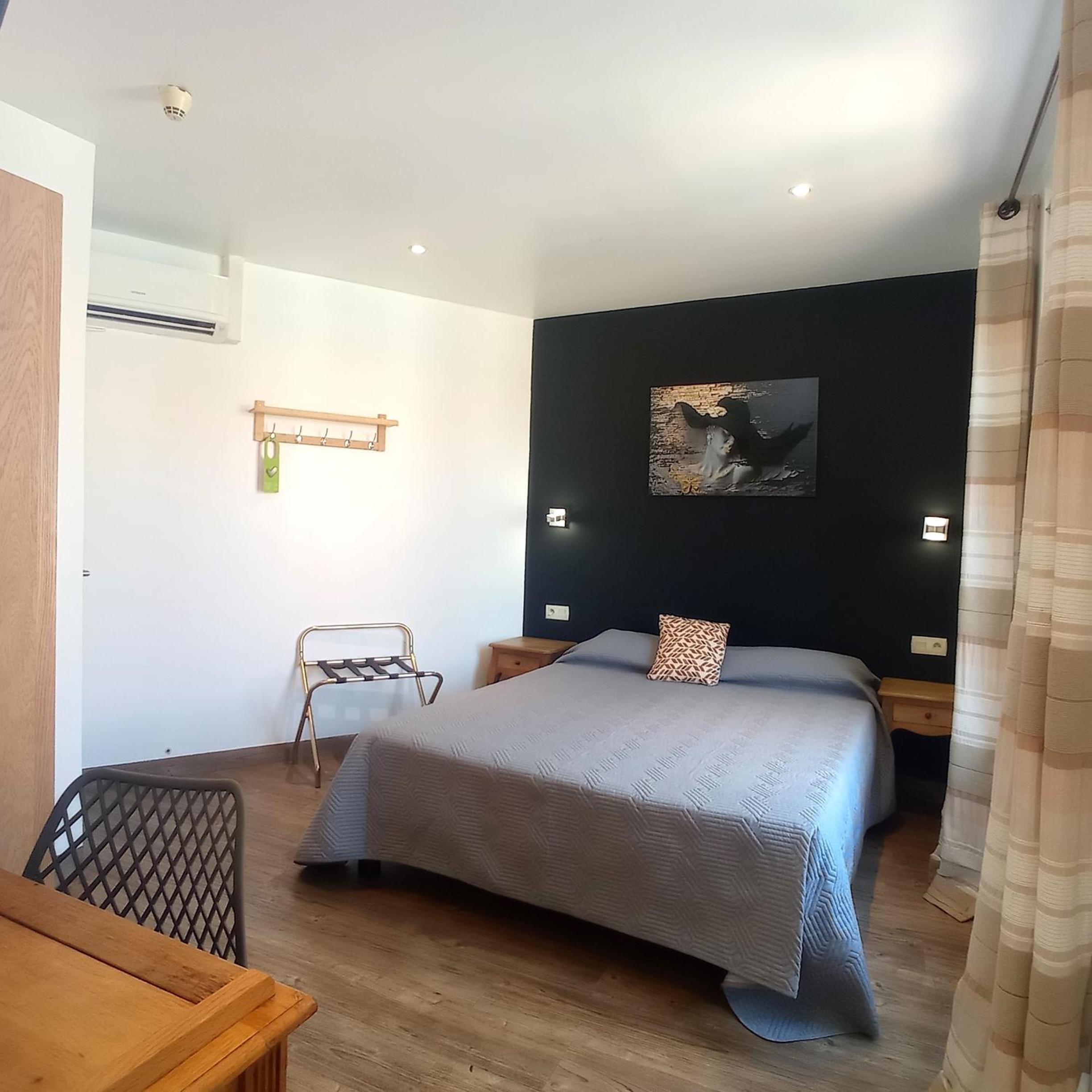 Superior Double or Twin Room - Photo 8