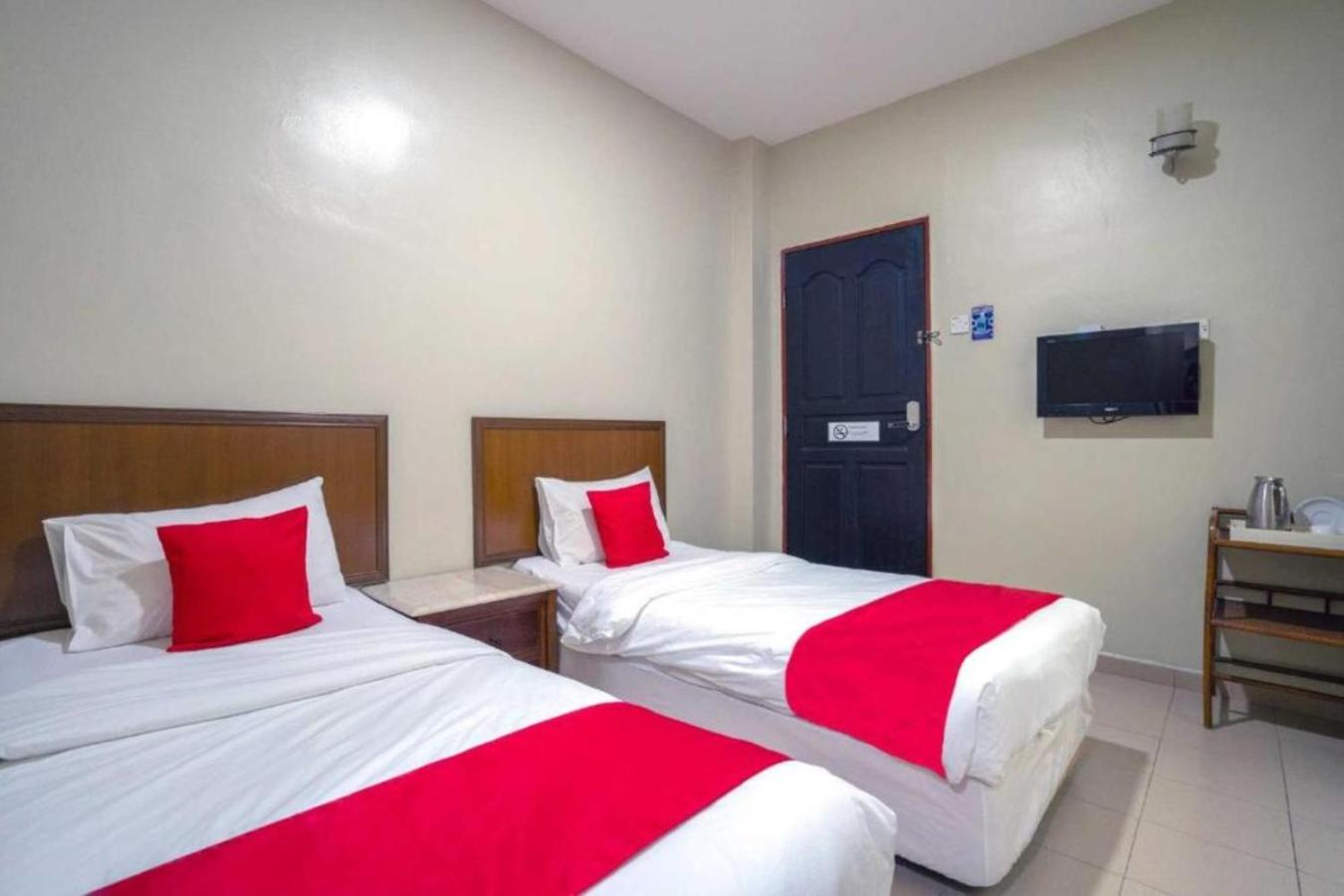 Deluxe Twin Room - Photo 2