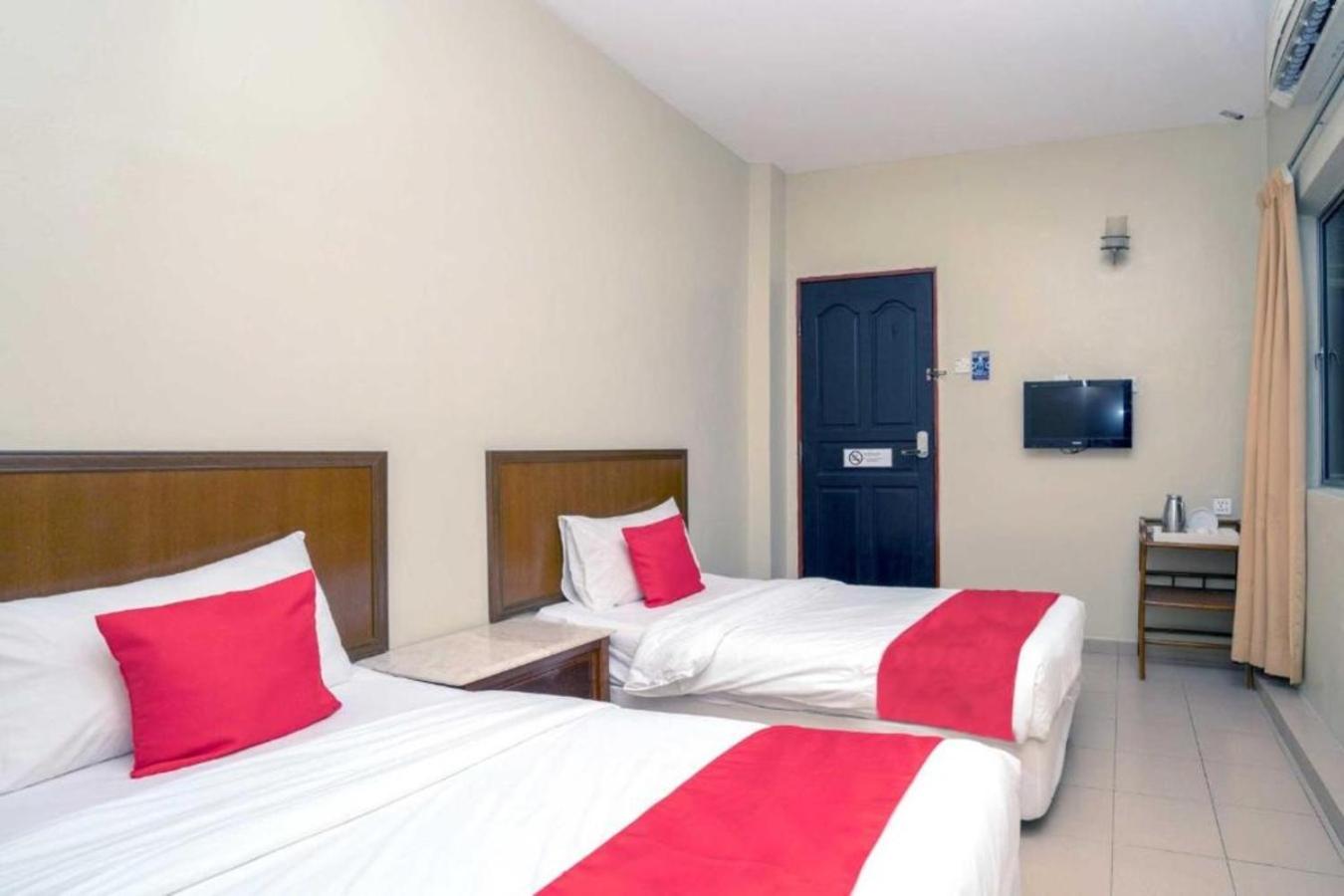 Deluxe Twin Room - Photo 4