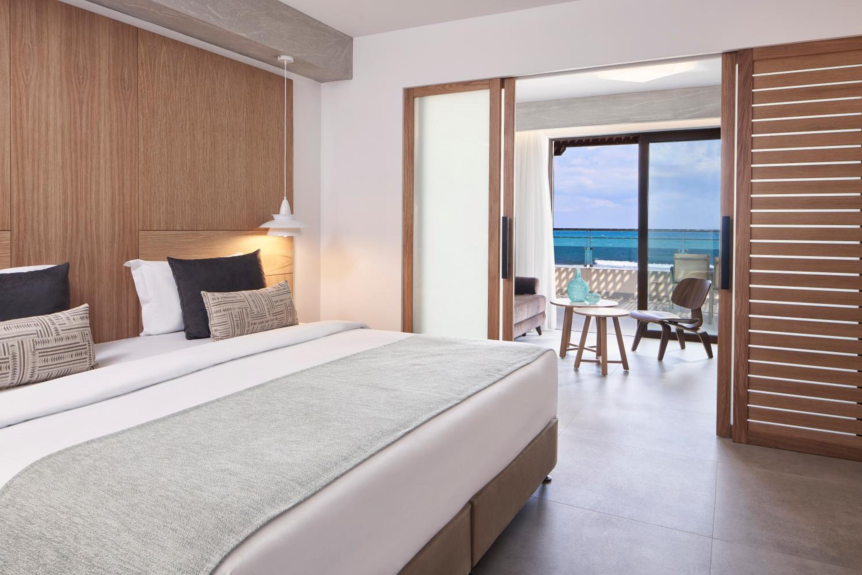 Family Room with Sea View
