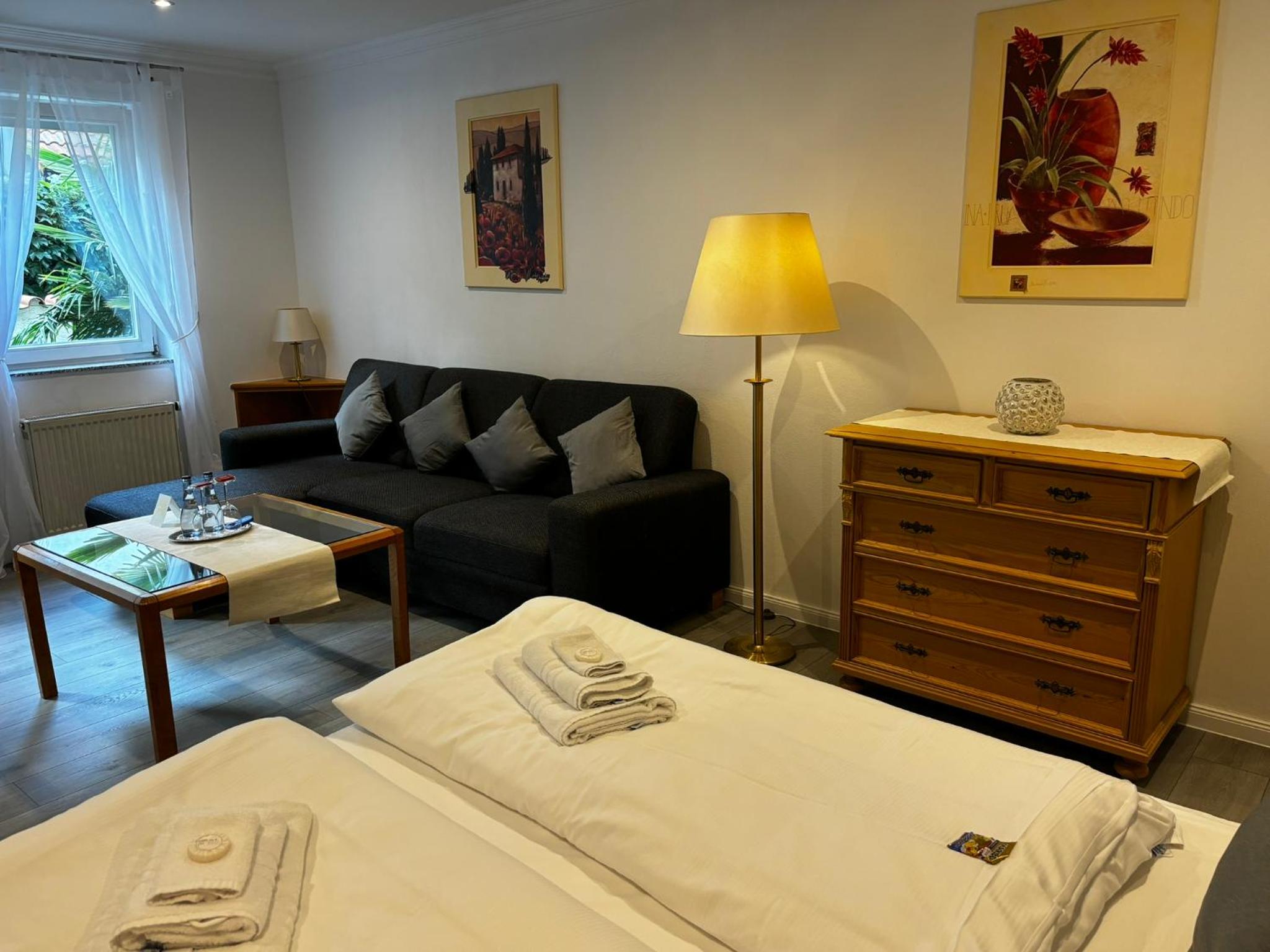 Deluxe Family Room - Photo 15
