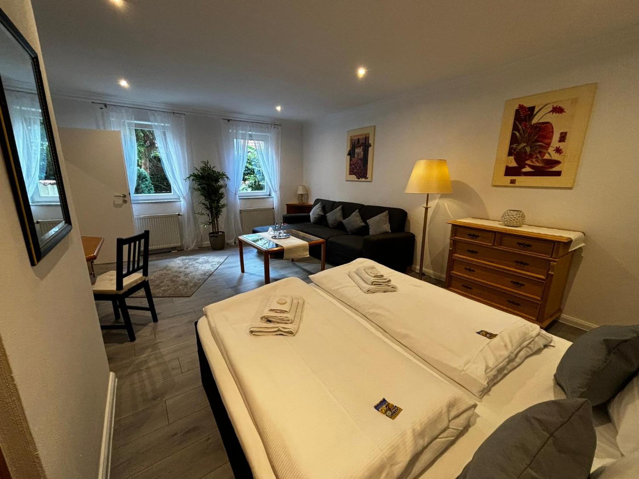 Deluxe Family Room - Photo 17