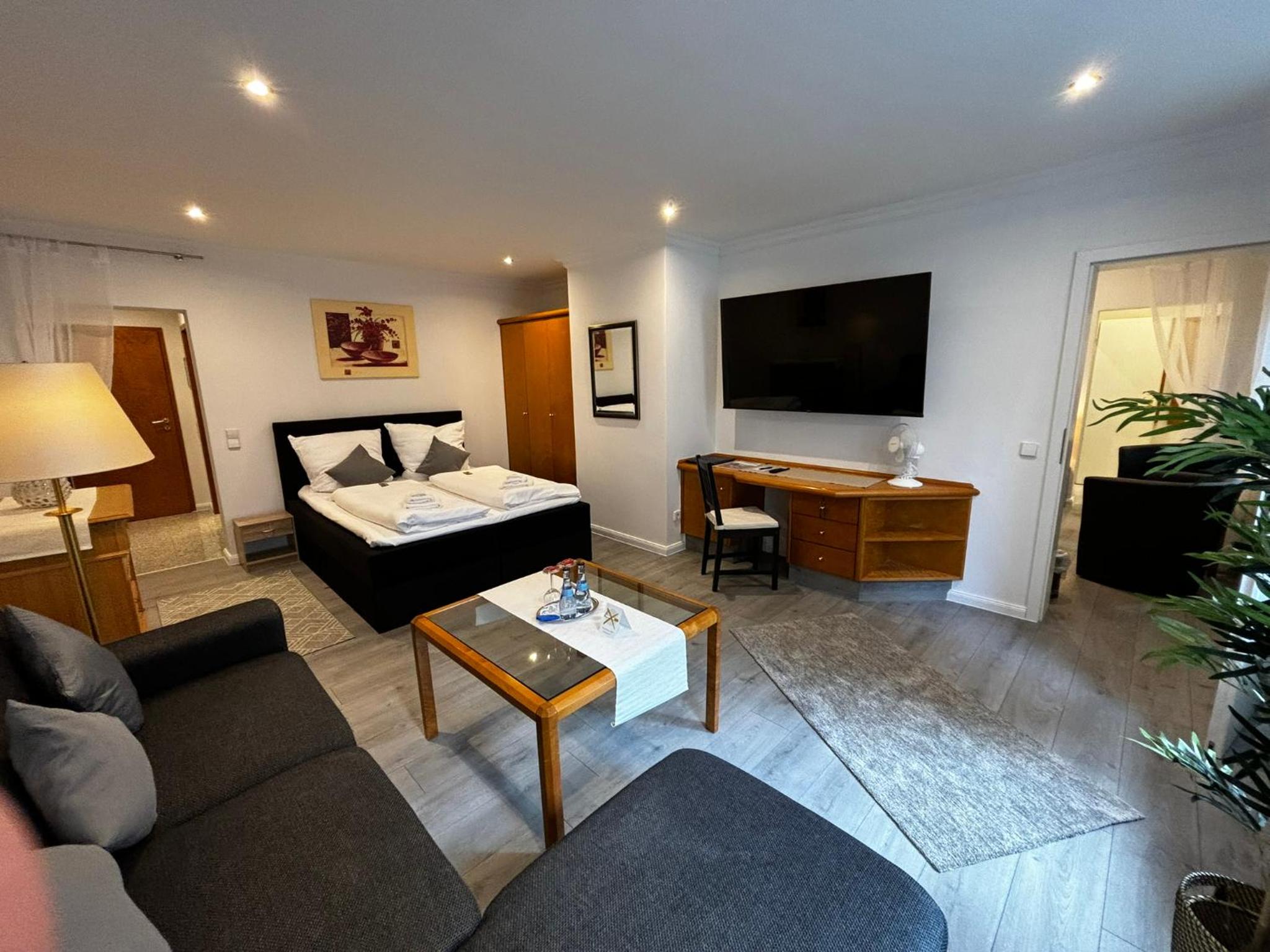 Deluxe Family Room - Photo 16