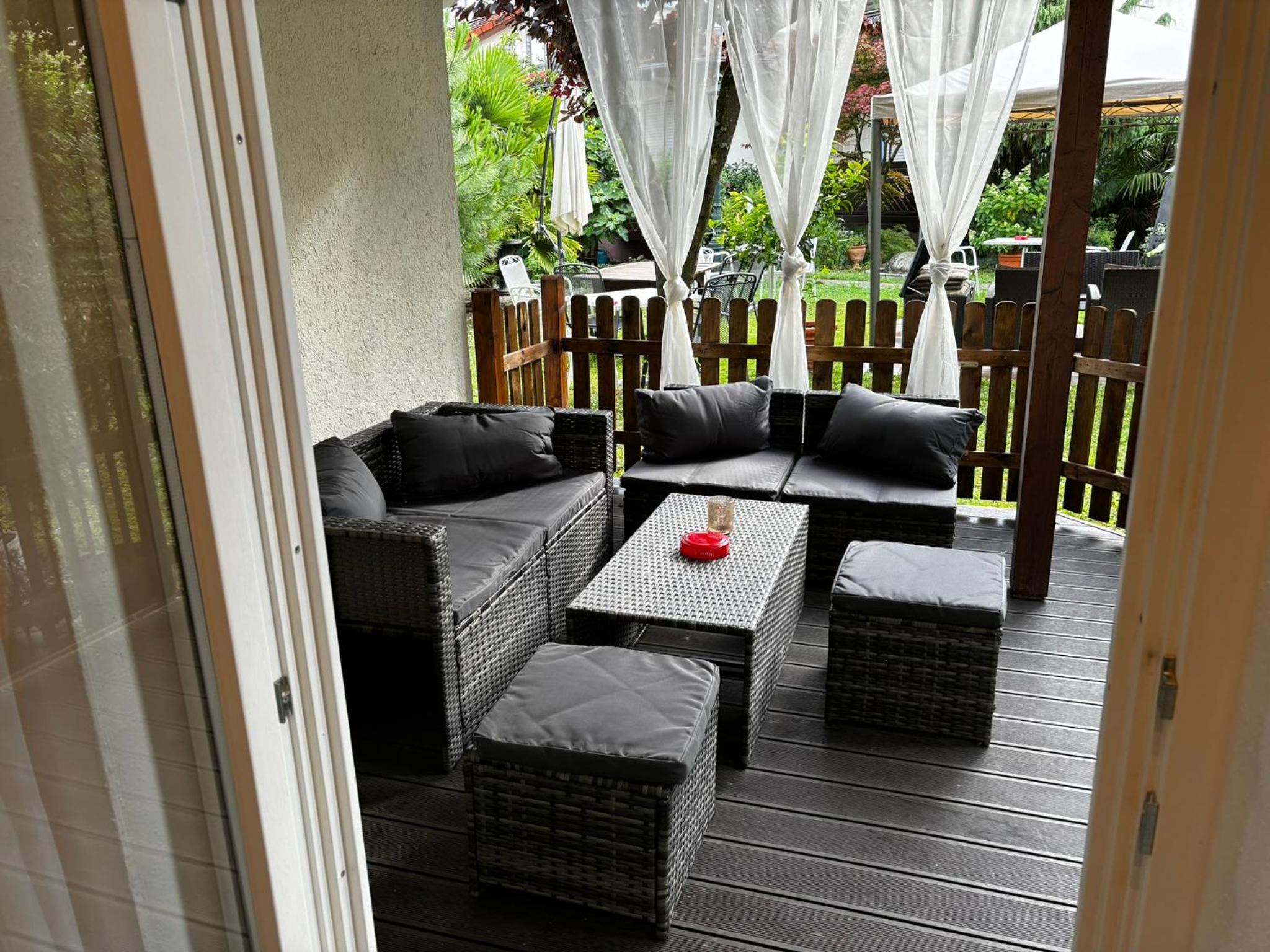 Deluxe Family Room - Photo 11
