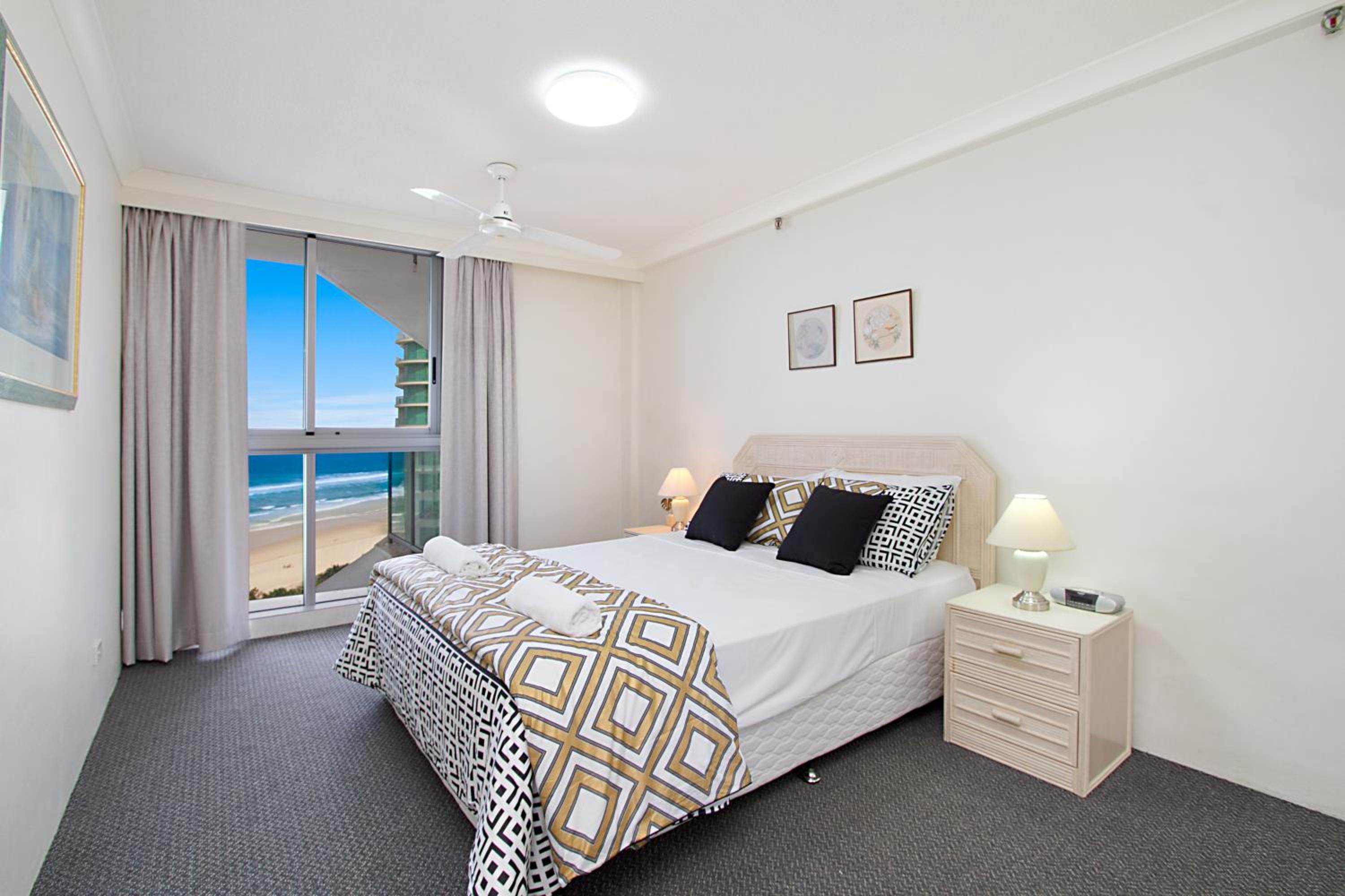 Two-Bedroom Apartment - 11A Peninsula