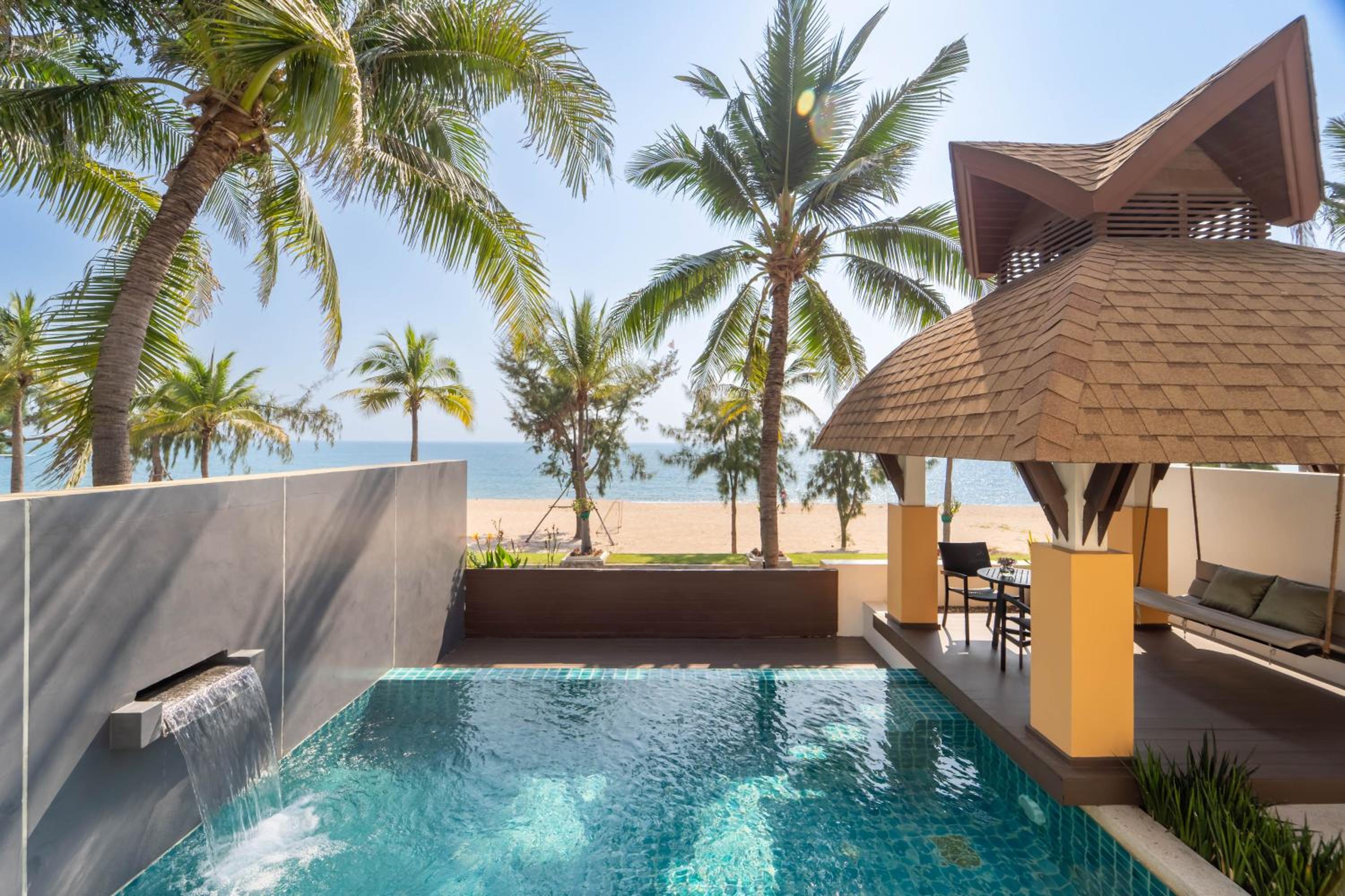 Pool Villa with Beach Front - Photo 2
