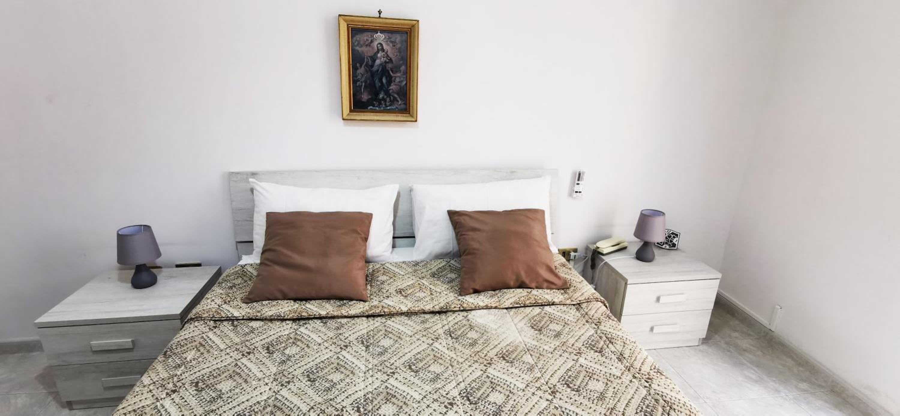 One-Bedroom Apartment With Balcony
