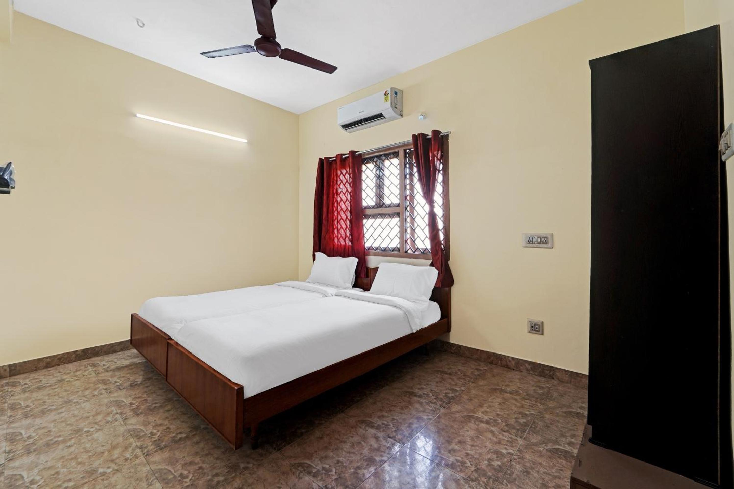 Standard Double Room - Photo 1
