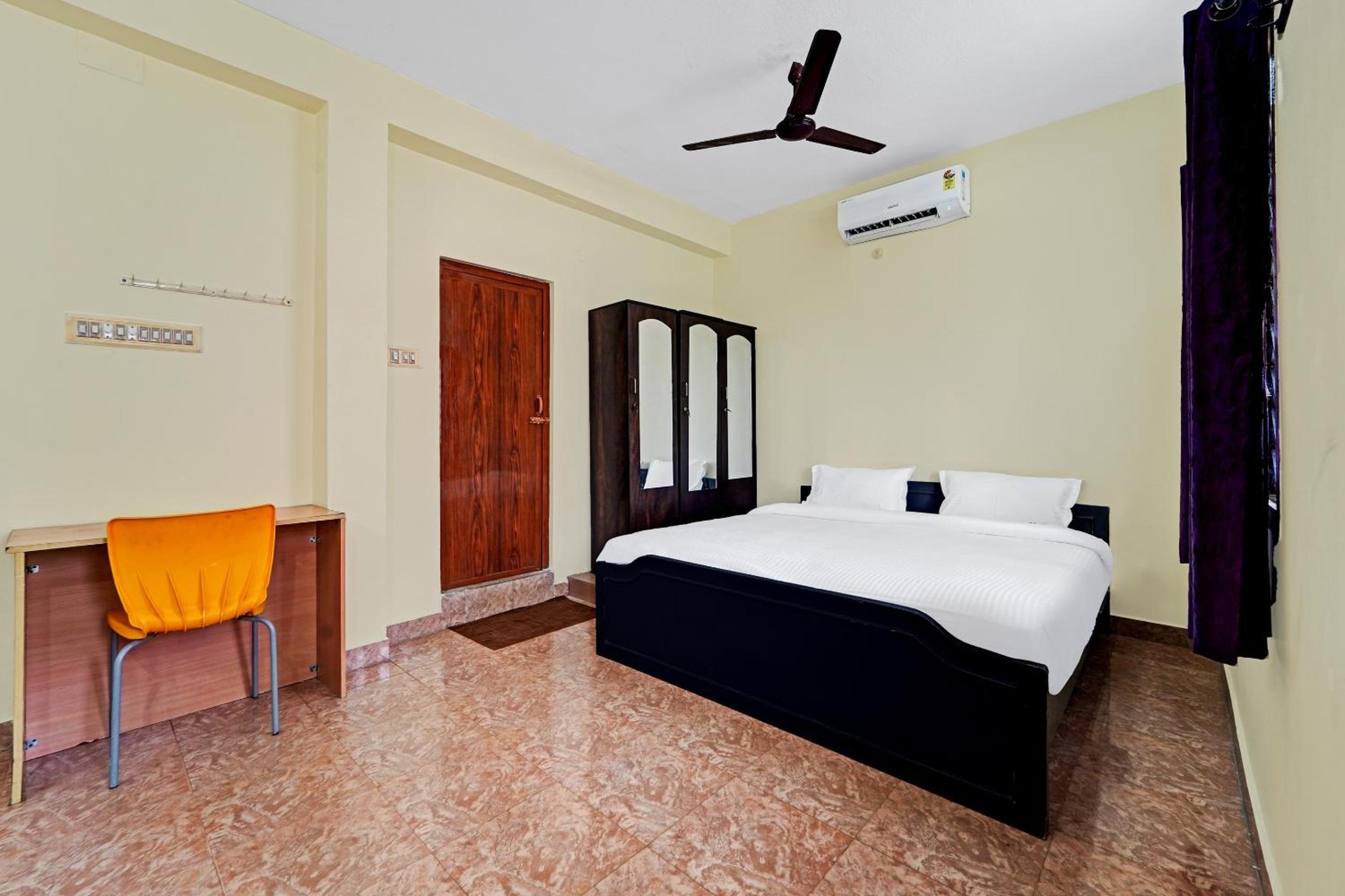 Standard Double Room - Photo 4