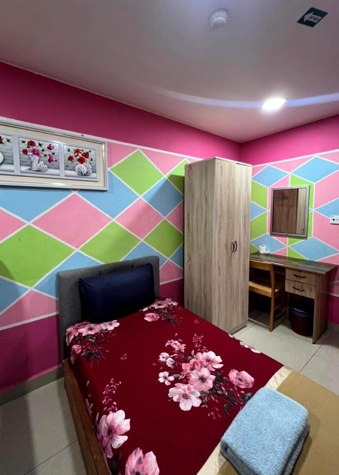 Double Room - Photo 5