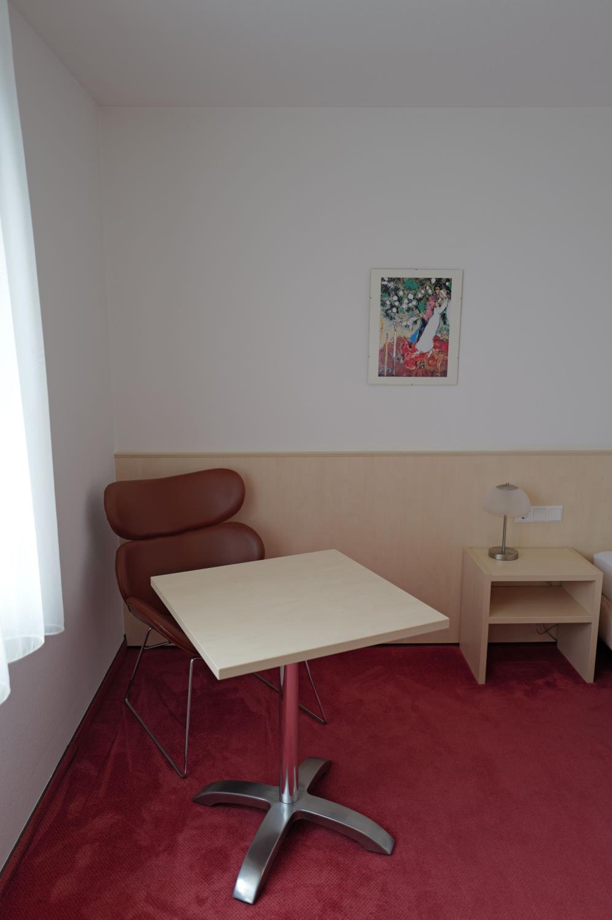 Double or Twin Room - Photo 2