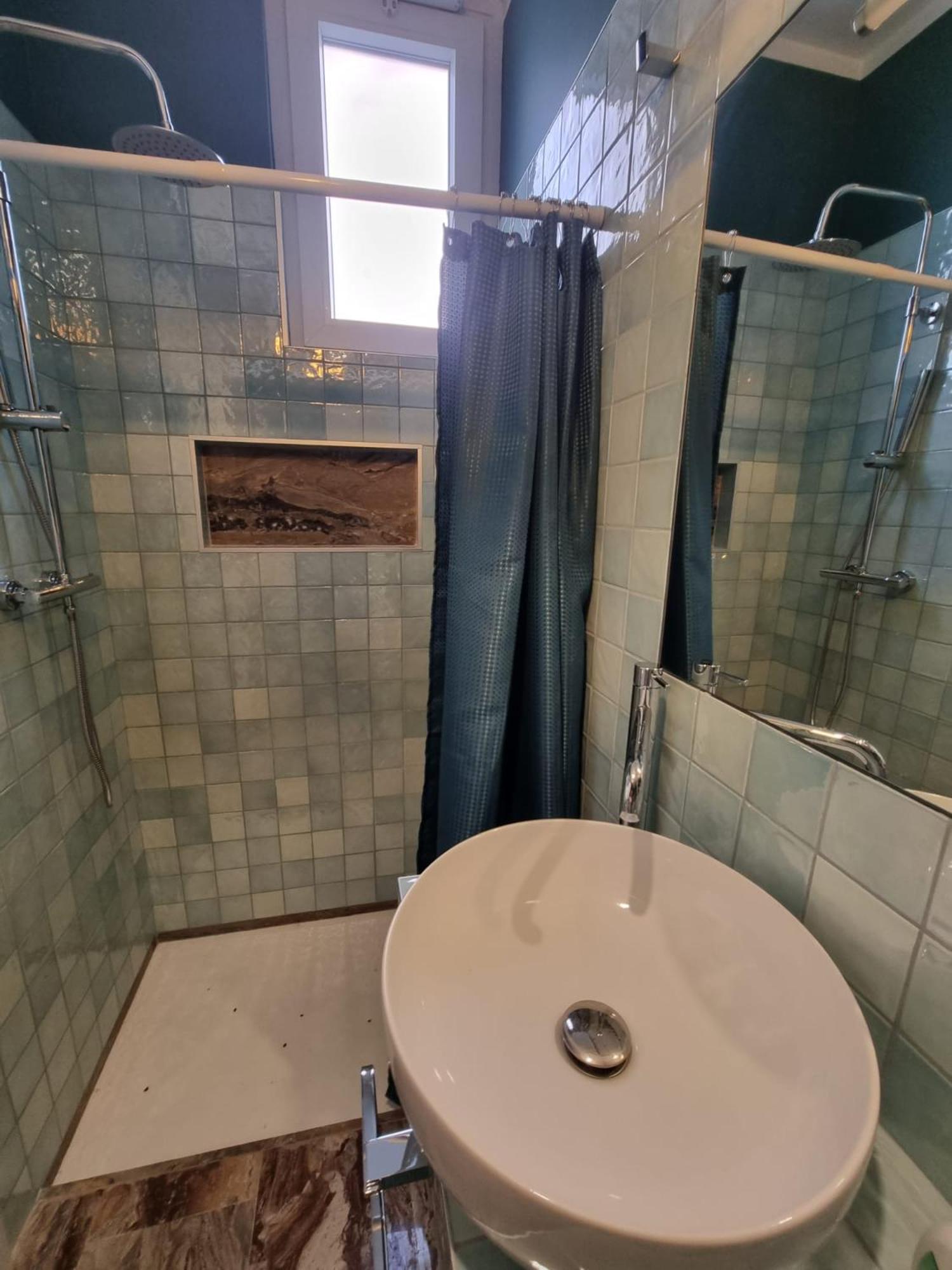 Double Room with Private Bathroom photo 2
