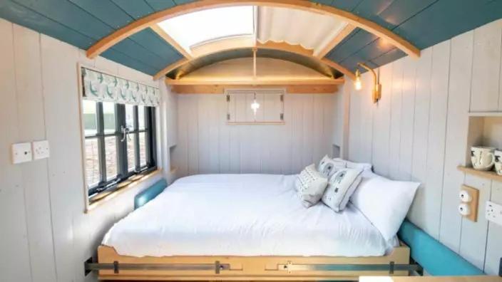 Mobile Home photo 1