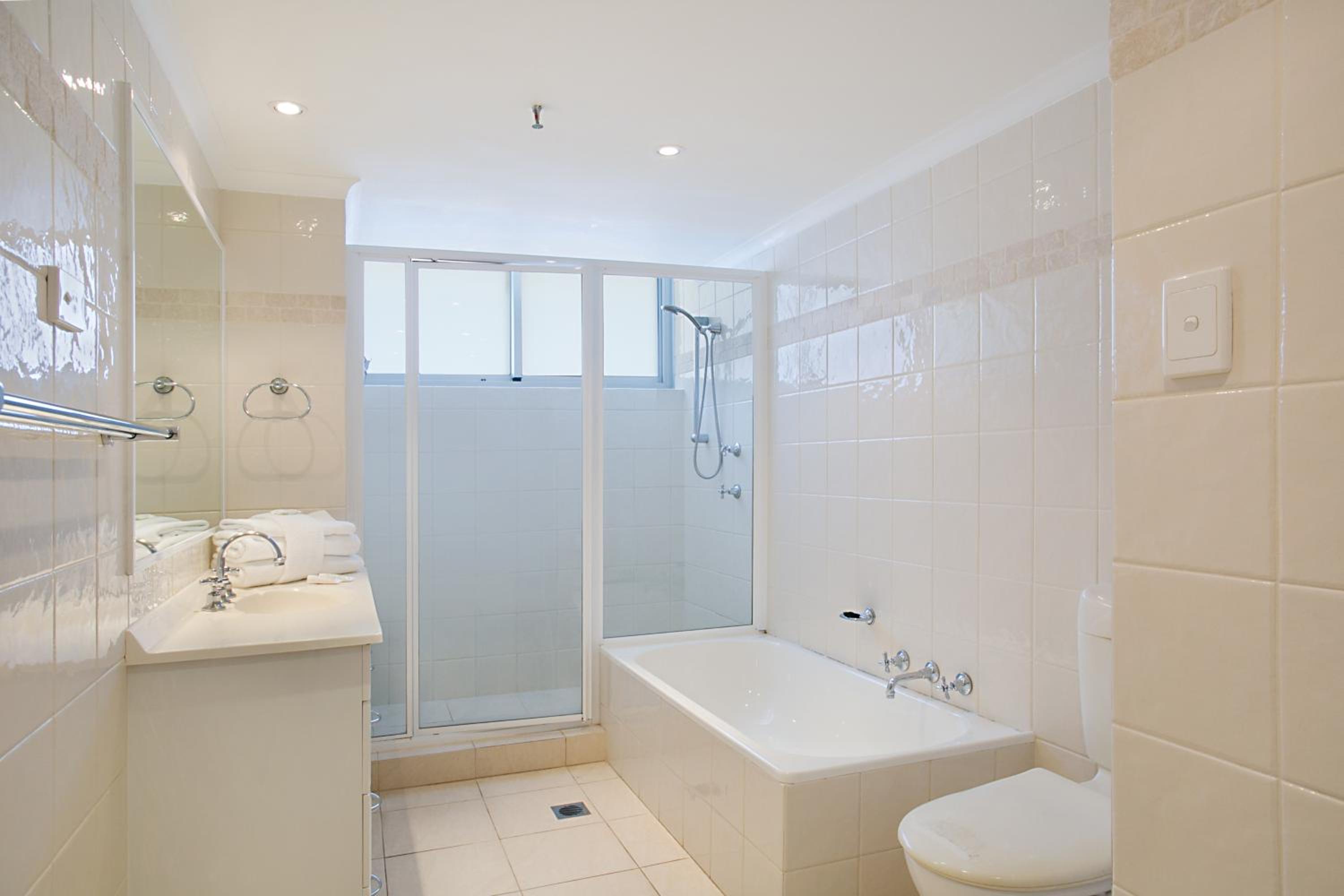 Three-Bedroom Apartment - 39G Peninsula