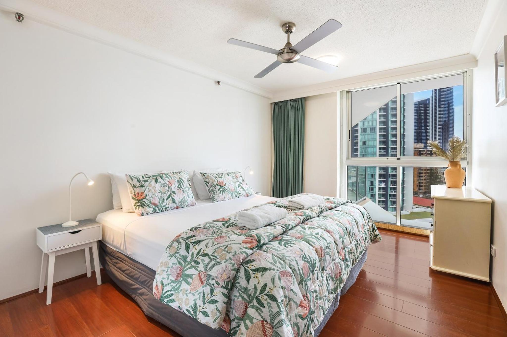 Two-Bedroom Apartment - 12c Peninsula