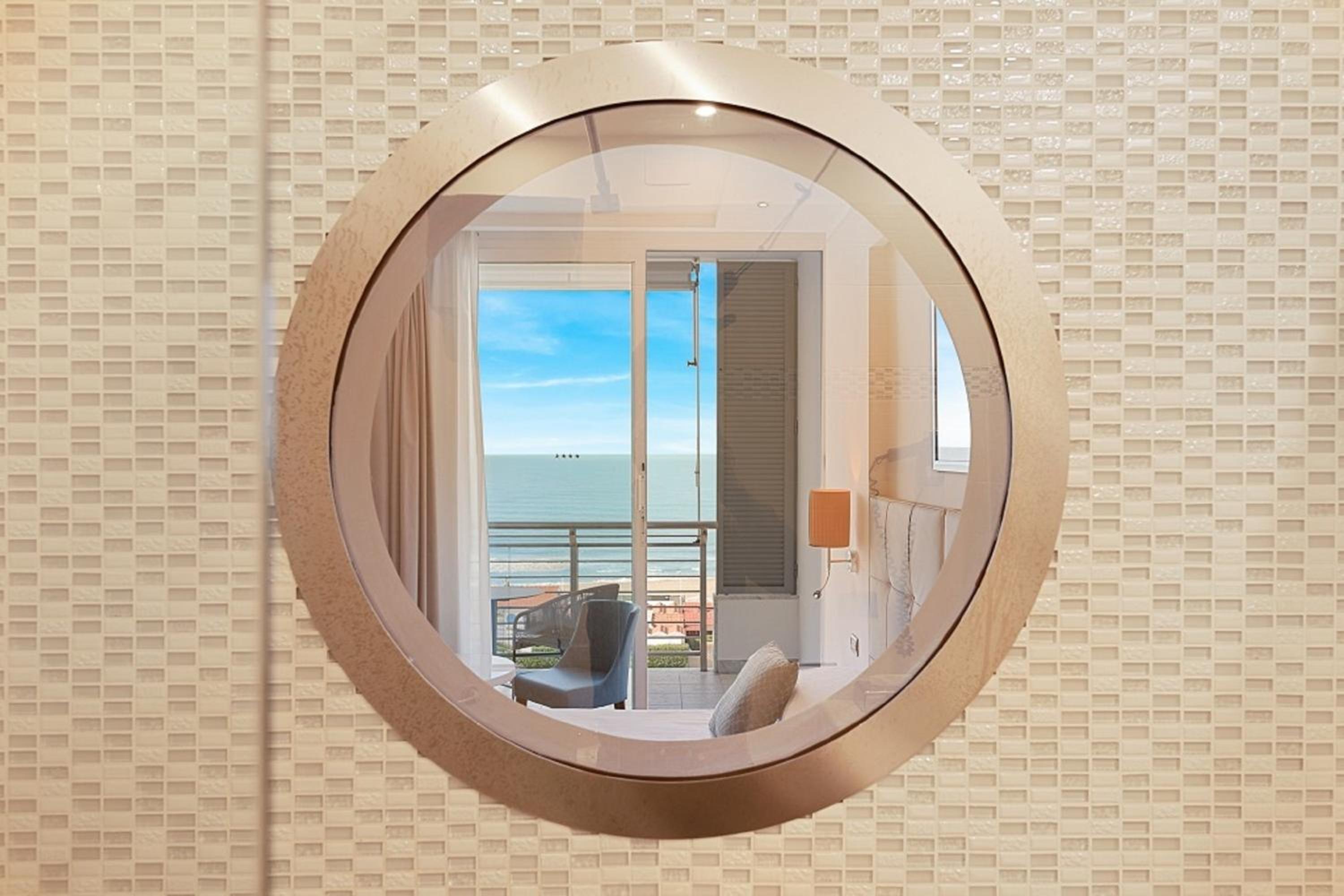 Superior Double Room with Balcony - Photo 6