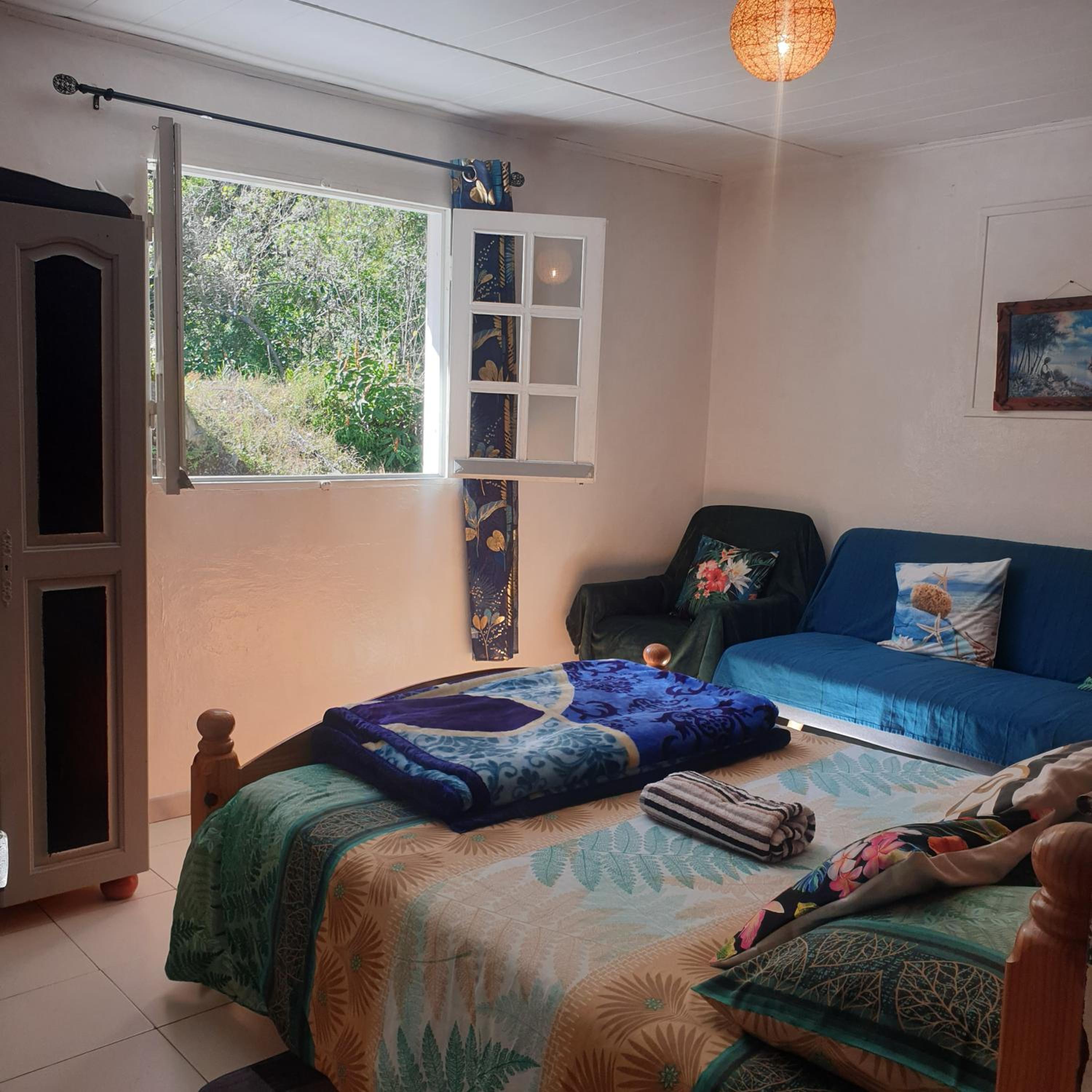 Quadruple Room with Mountain View photo 3