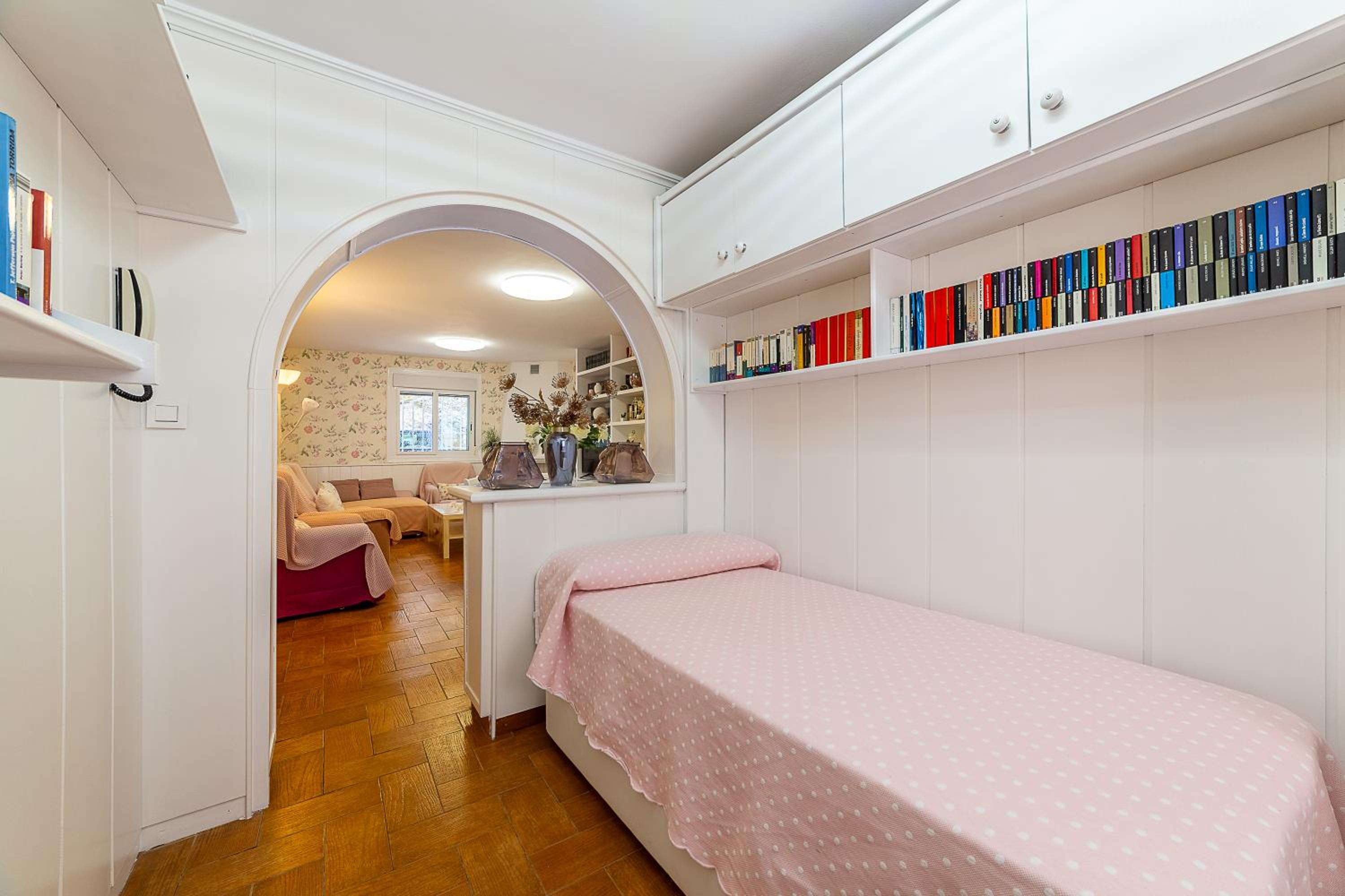 Three-Bedroom House photo 2