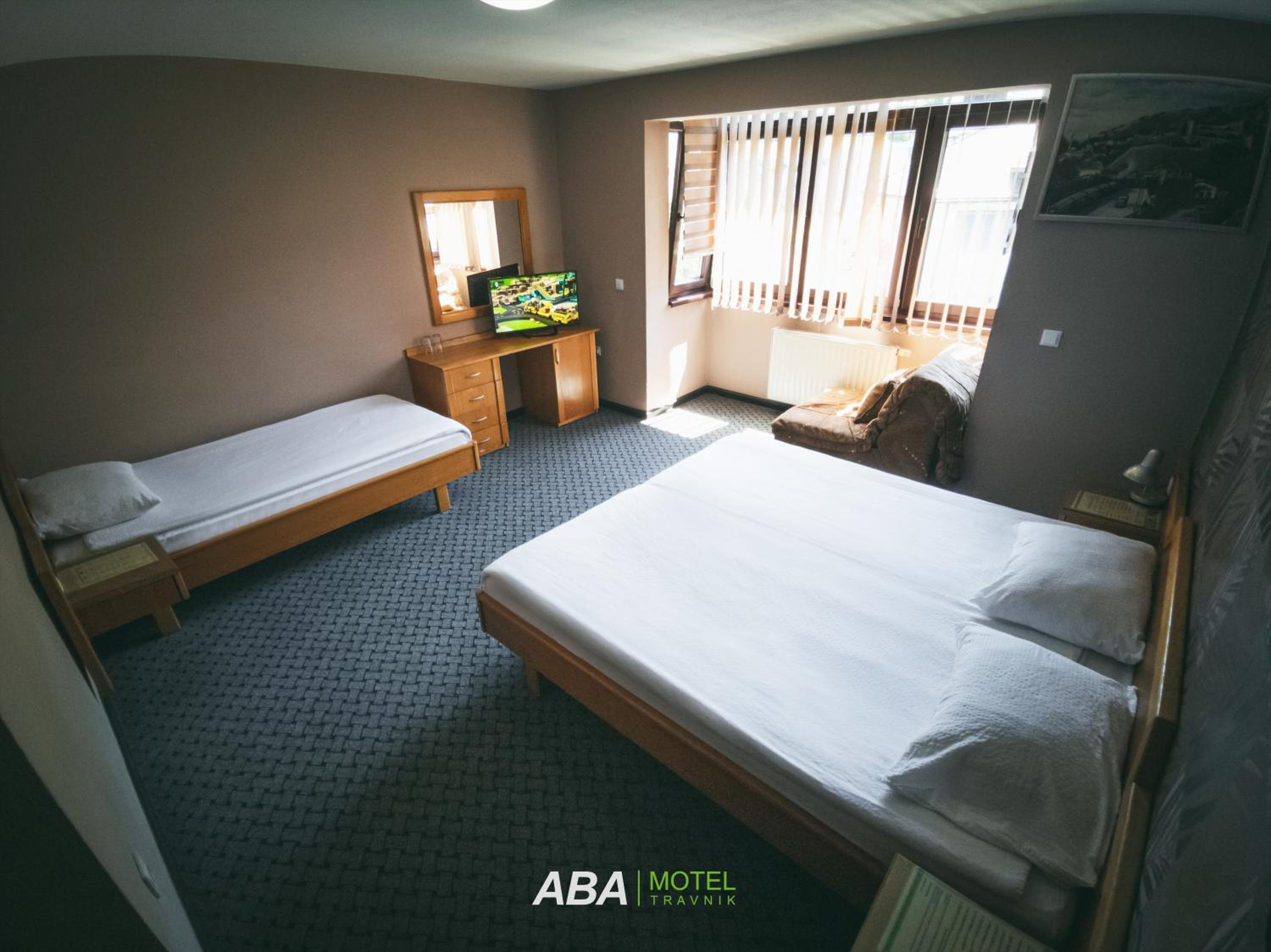 Double Room - Photo 2