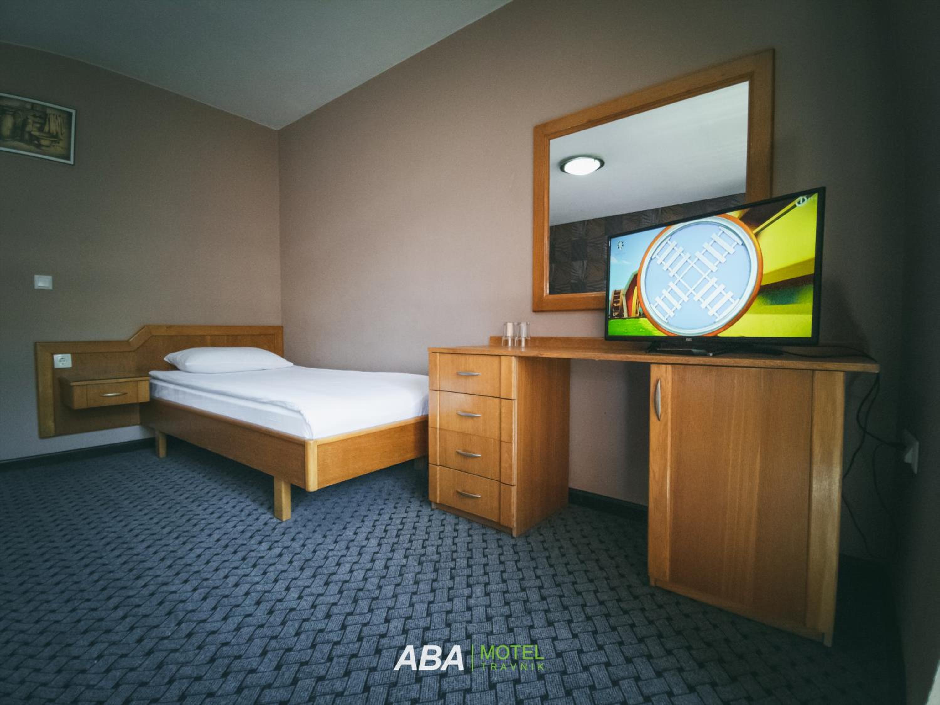 Double Room - Photo 3