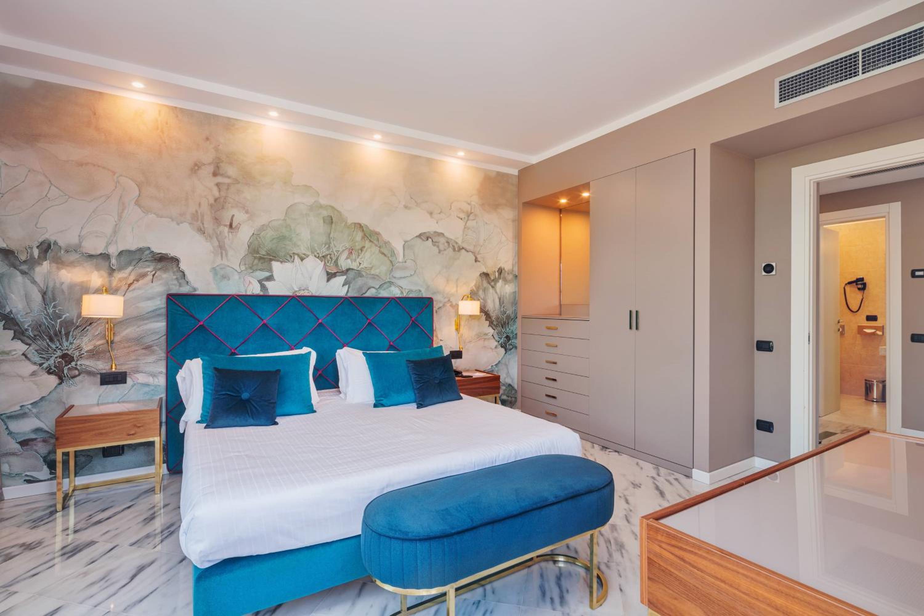 Executive Suite with Terrace - Photo 4