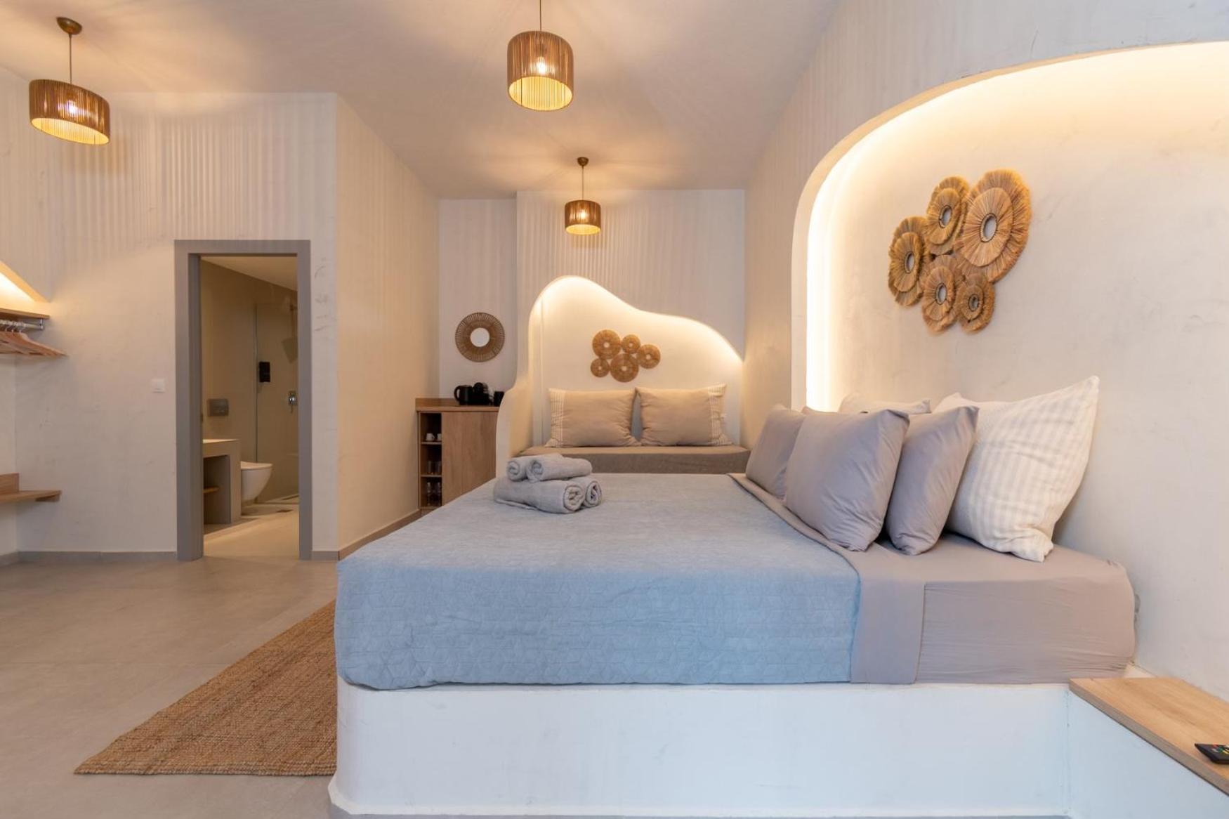 Triple Room with Terrace