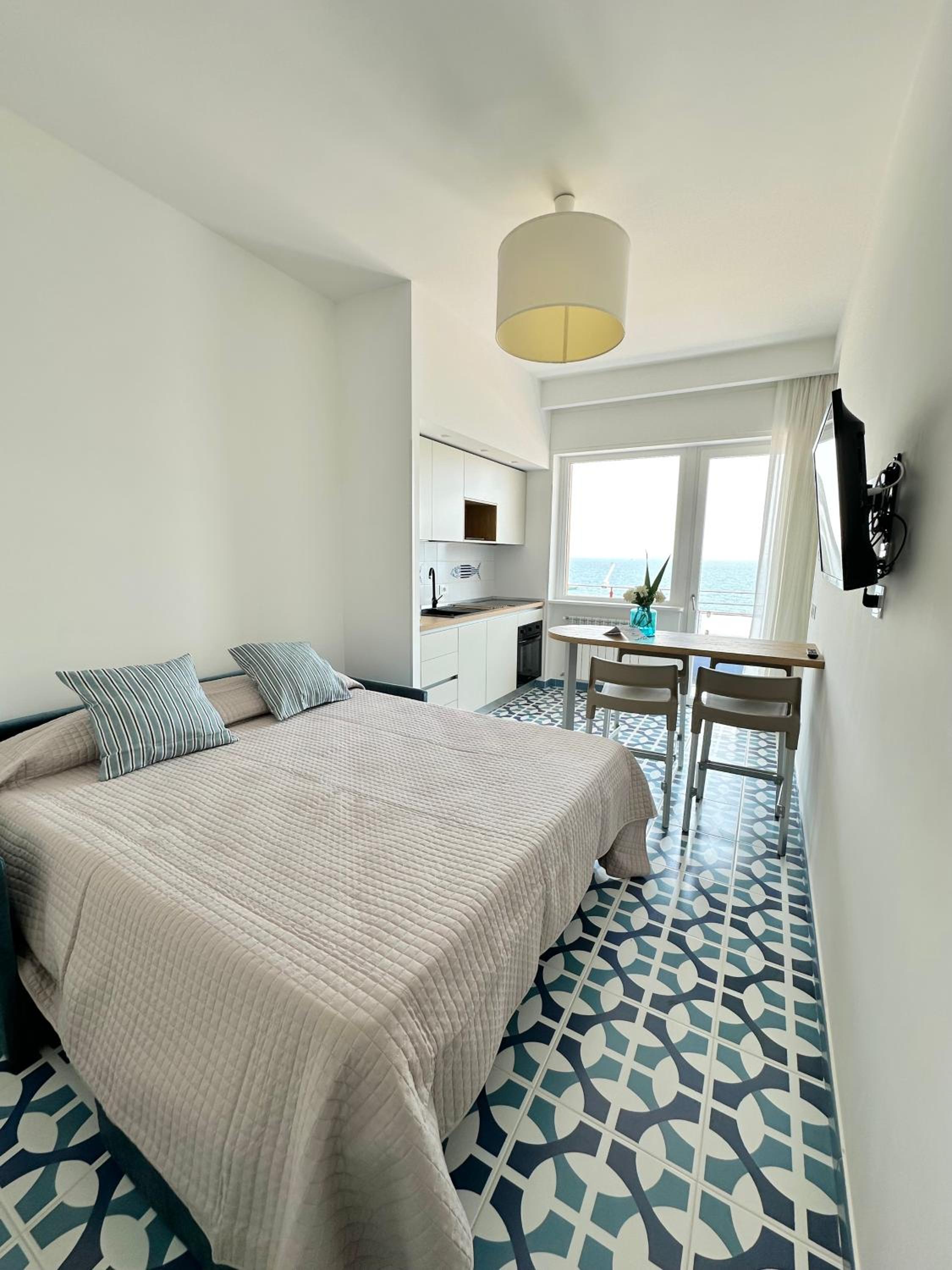 Superior One-Bedroom Apartment with Balcony