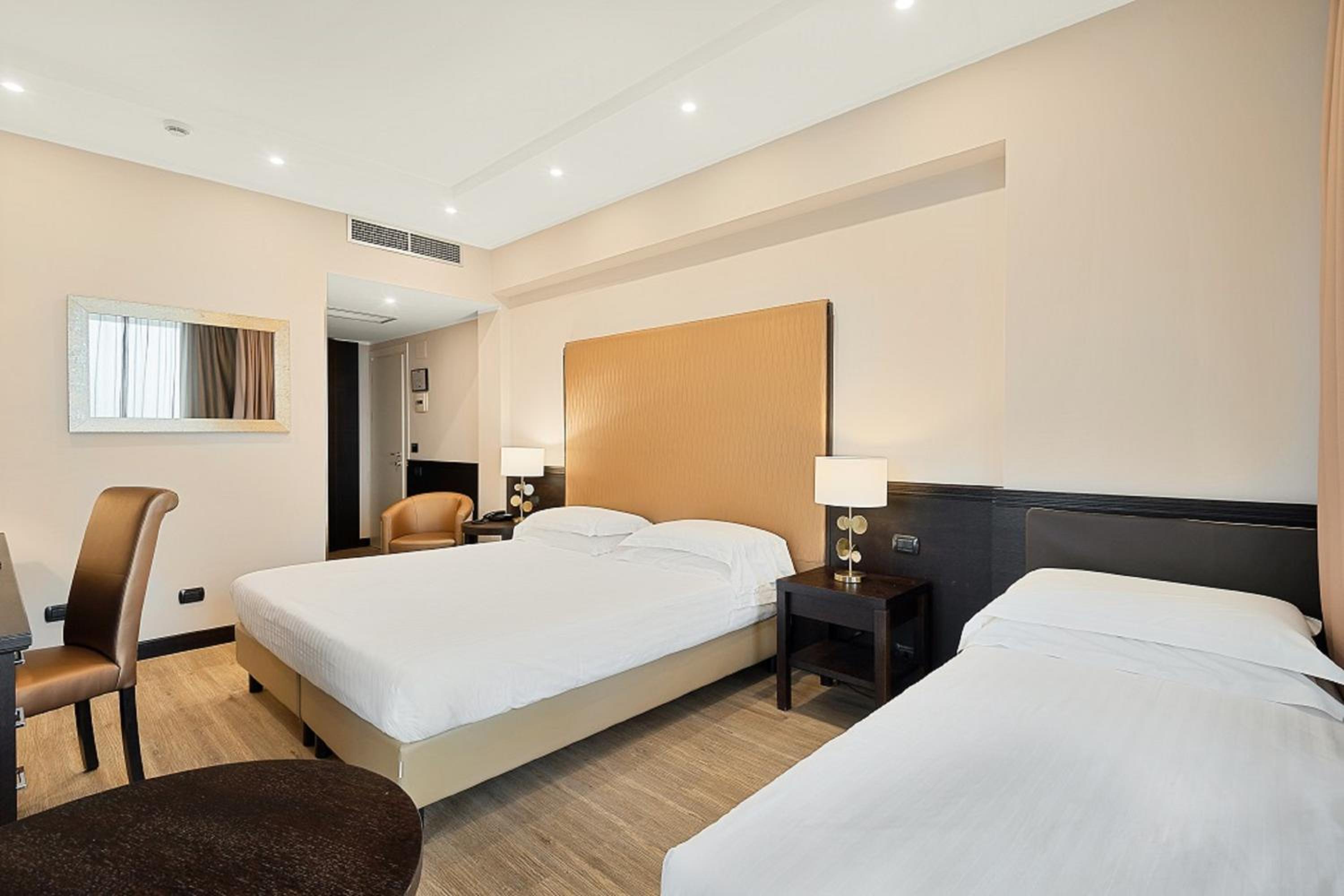 Triple Room with Balcony photo 3