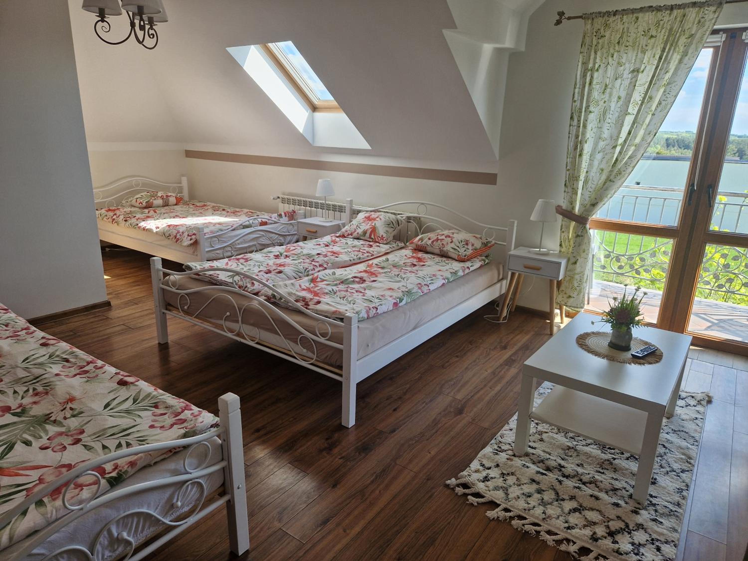 Family Room - Photo 1