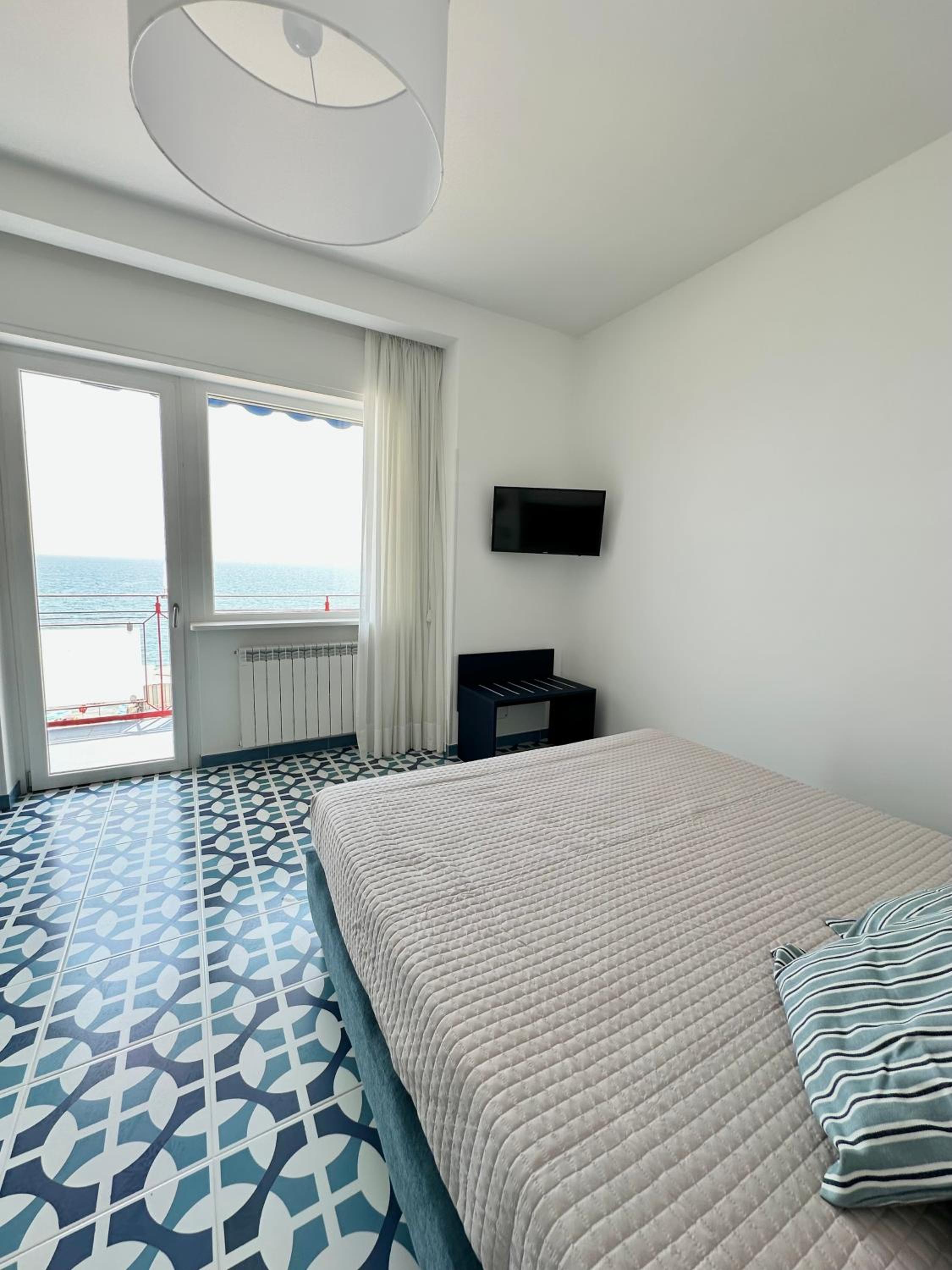 Studio Apartment with Sea View