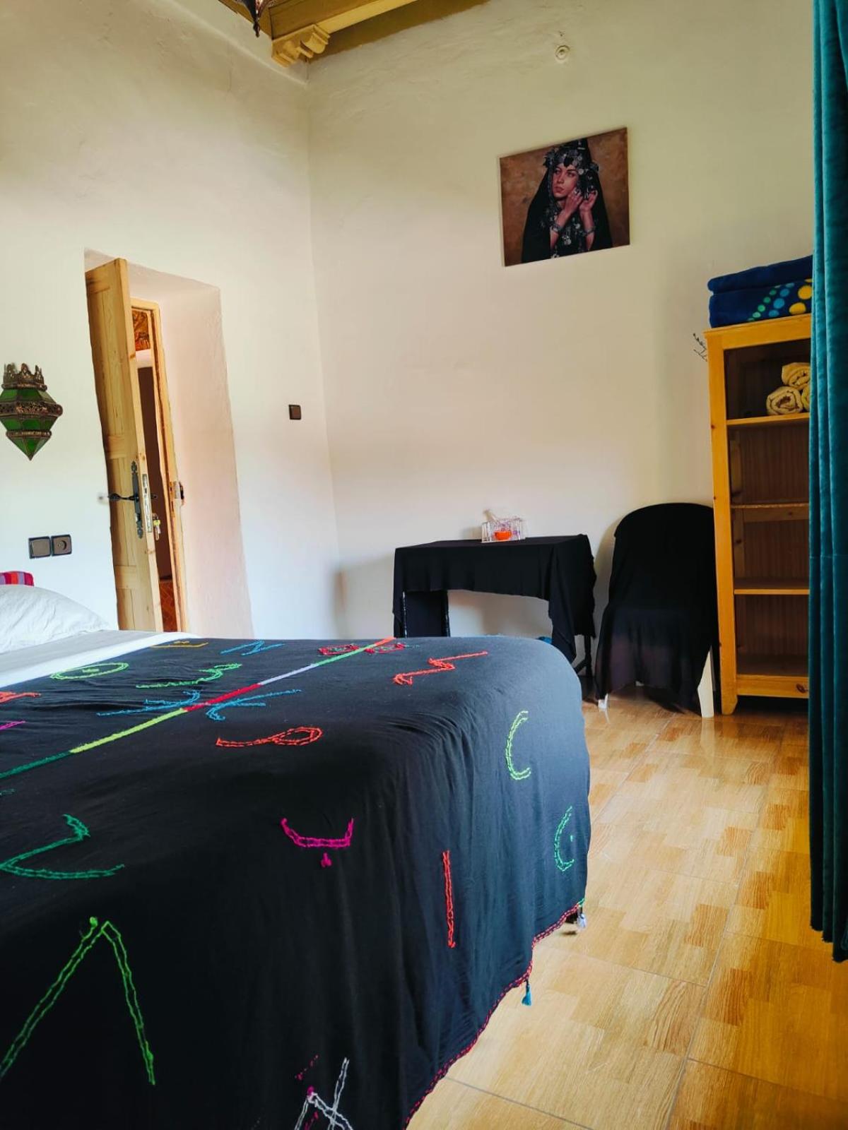 Standard Double Room with Shared Bathroom photo 1