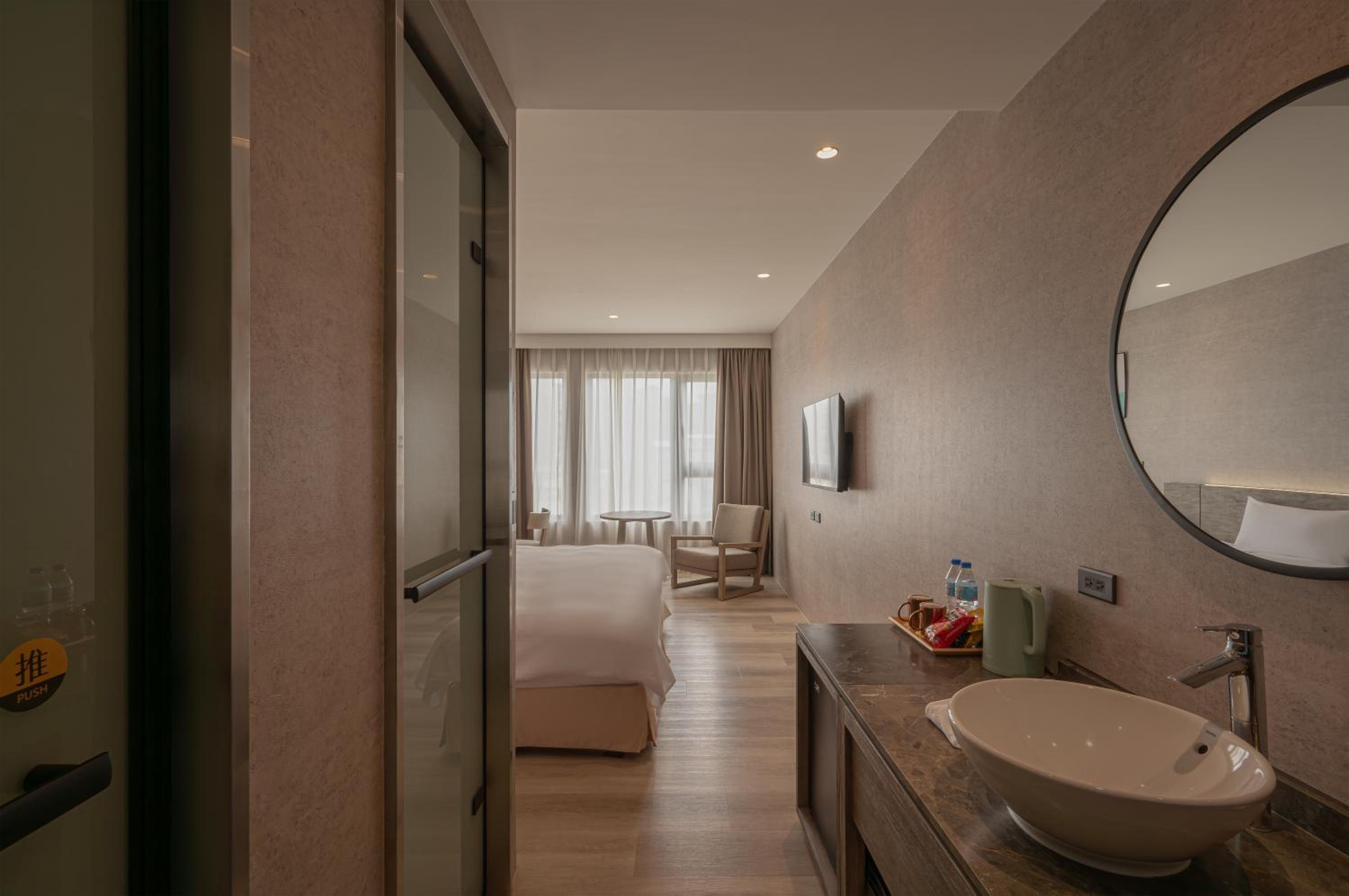 Standard Double Room - Photo 7