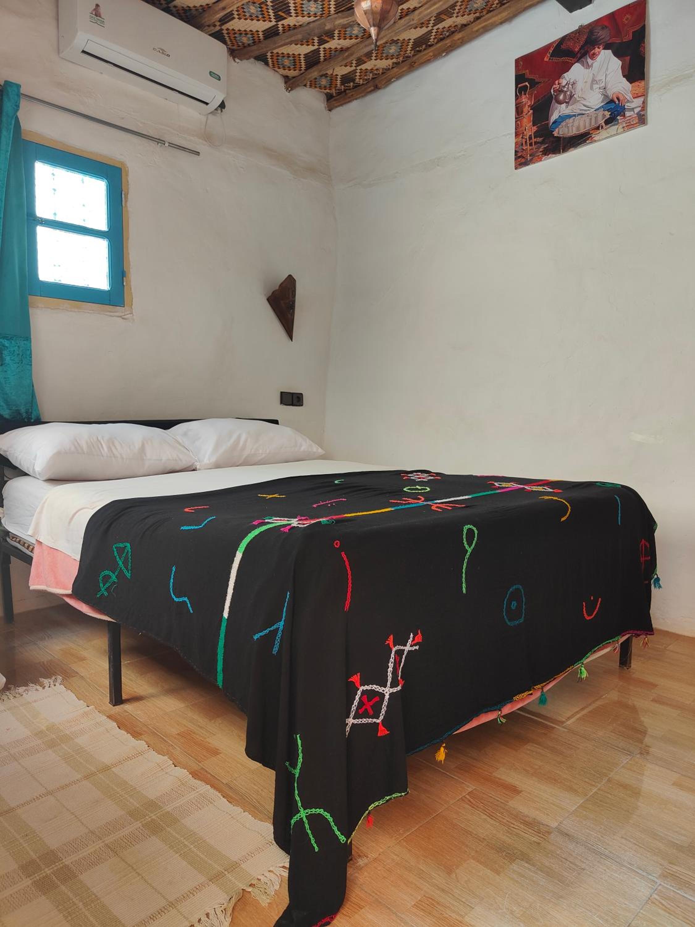 Double Room With Shared Bathroom photo 1
