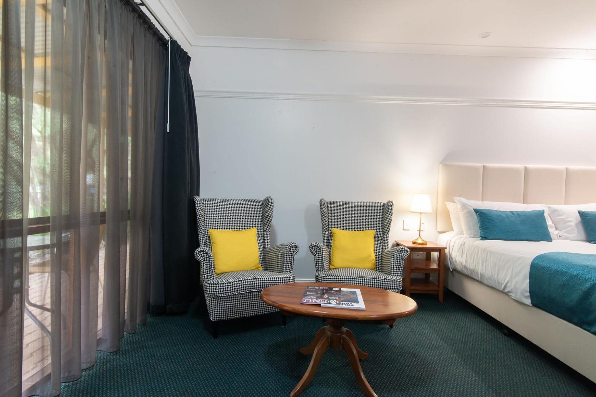 Superior King Room - Photo 5
