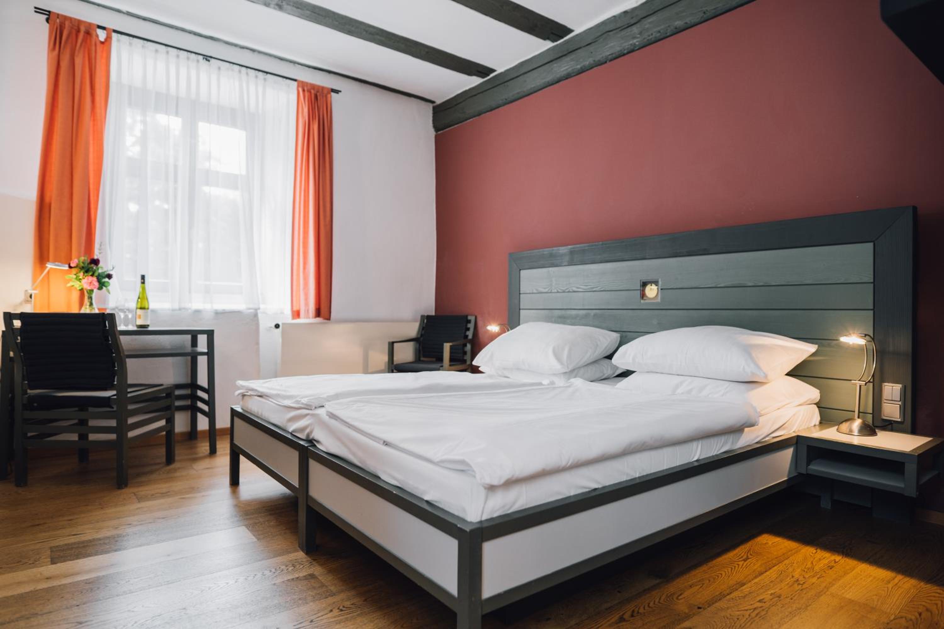 Standard Double Room - Photo 3