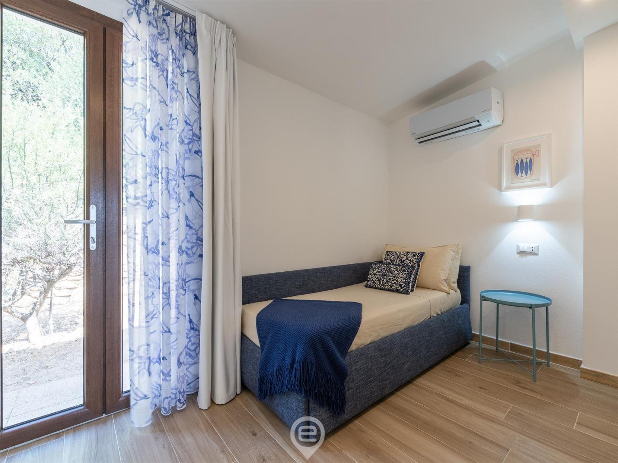 Three-Bedroom Villa photo 1