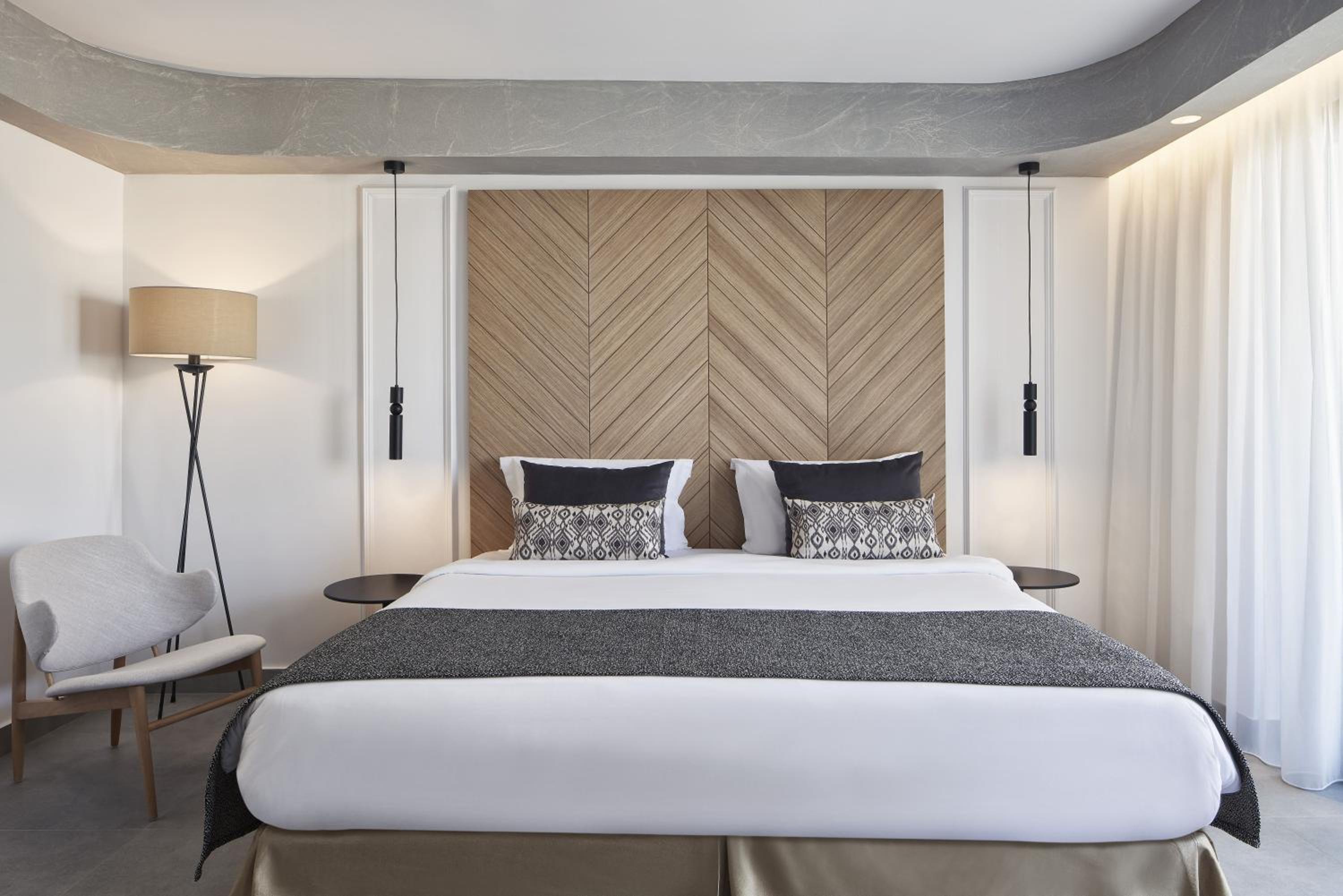 Twin / Double Room with Inland View - Photo 8