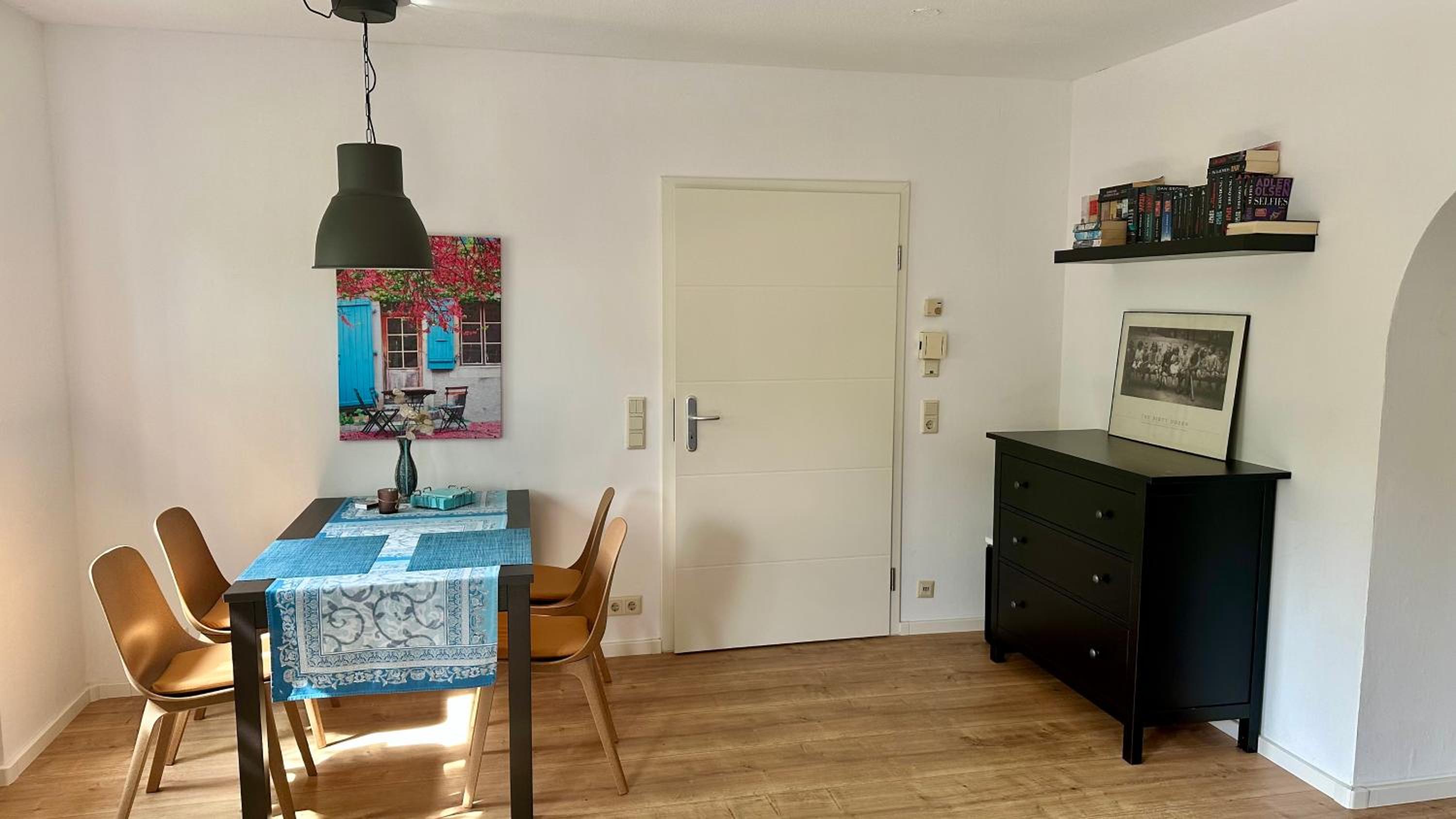 One-Bedroom Apartment photo 2