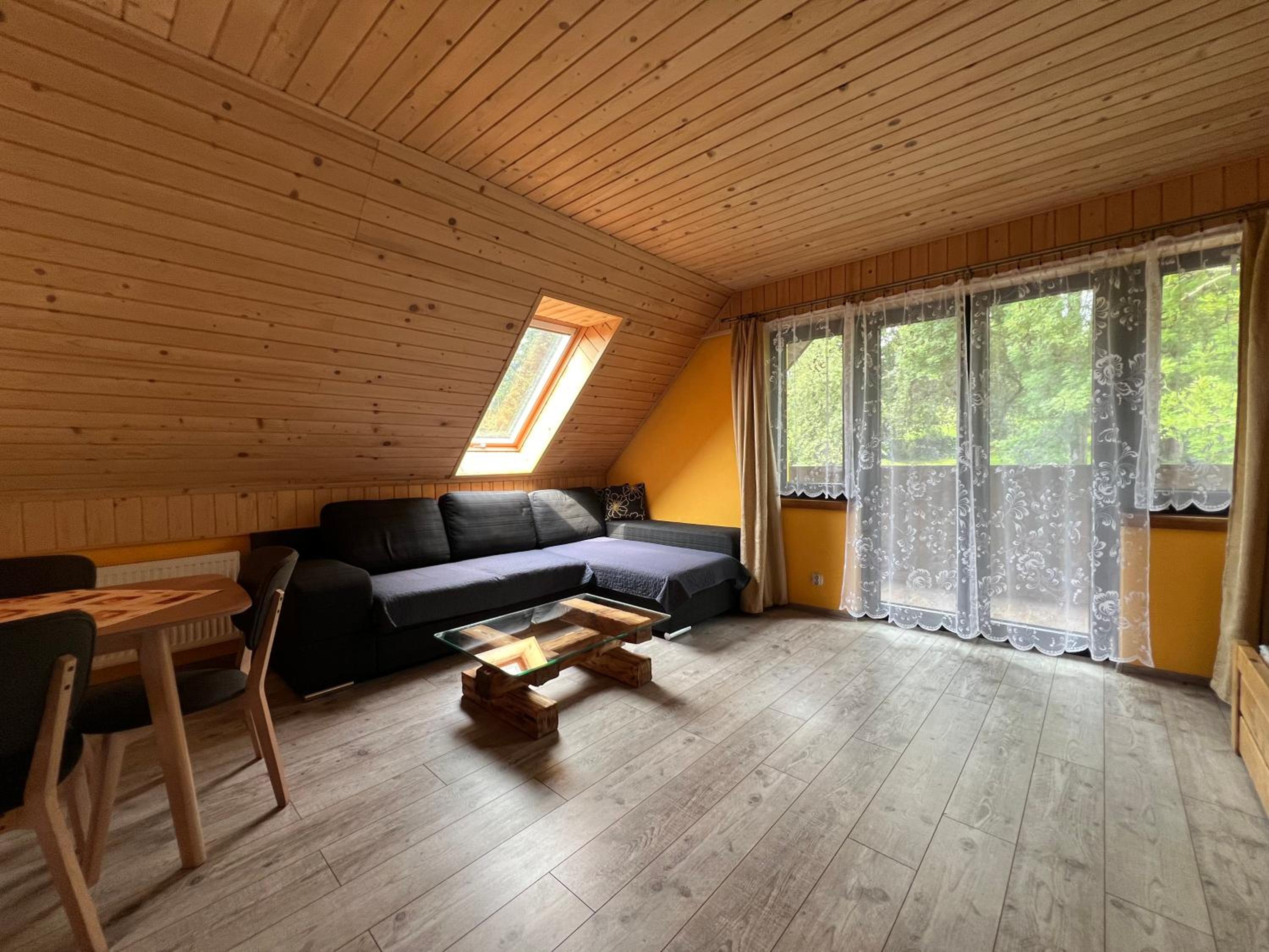 Family Studio - Photo 10