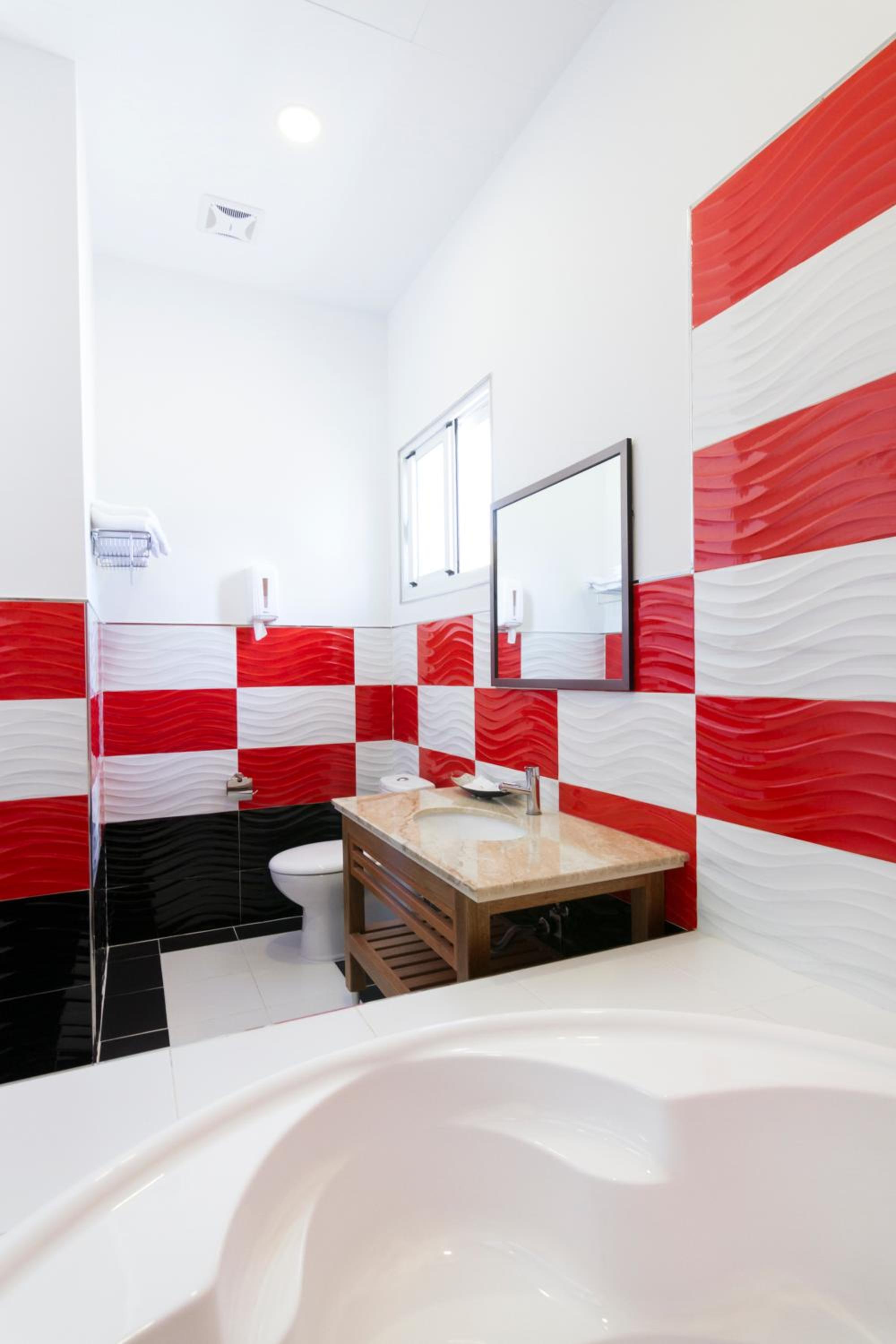 Superior King Room - Photo 5