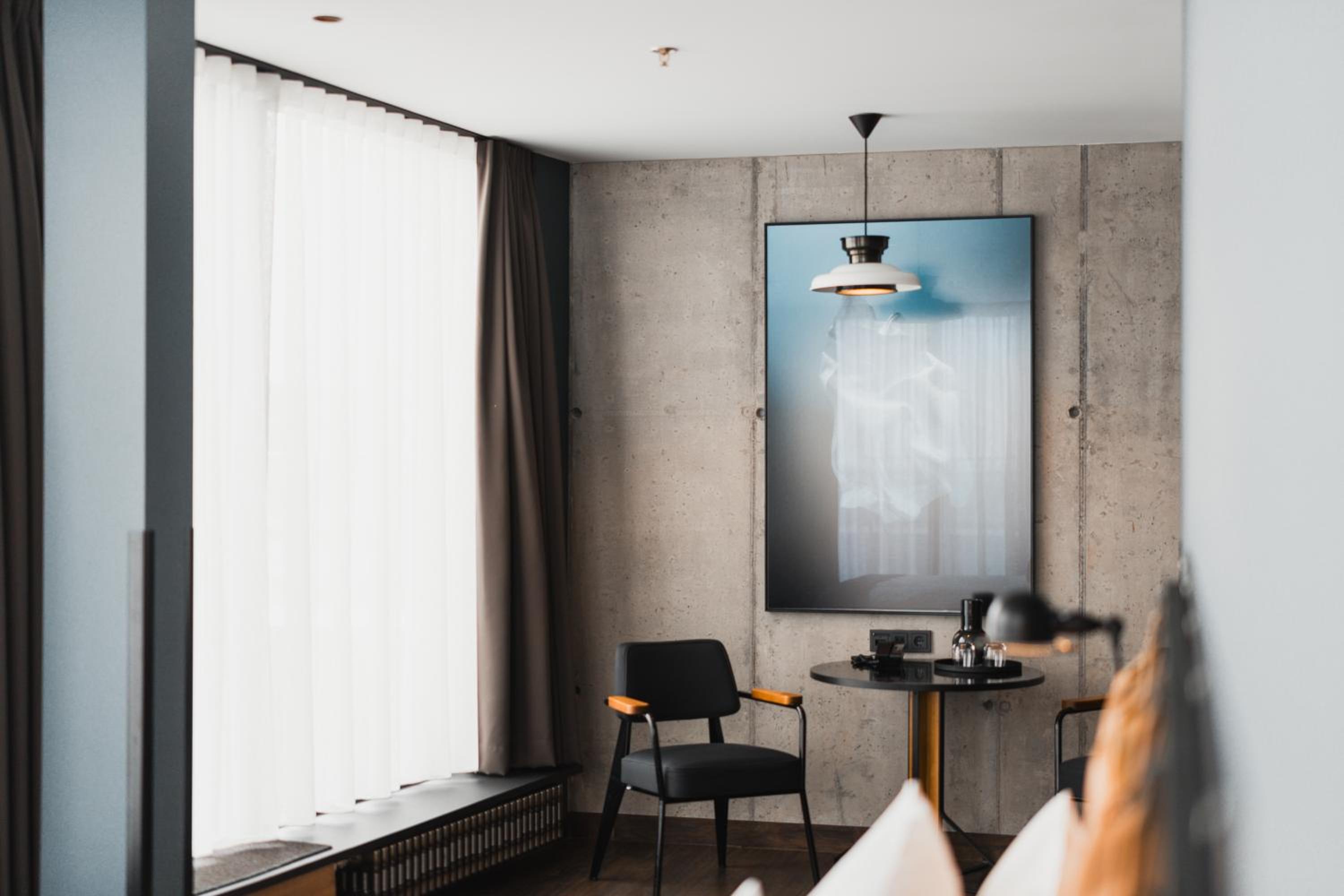 Suite with Harbor View and with Sauna and Gym Access