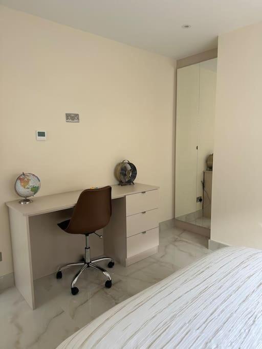 Two-Bedroom House photo 3