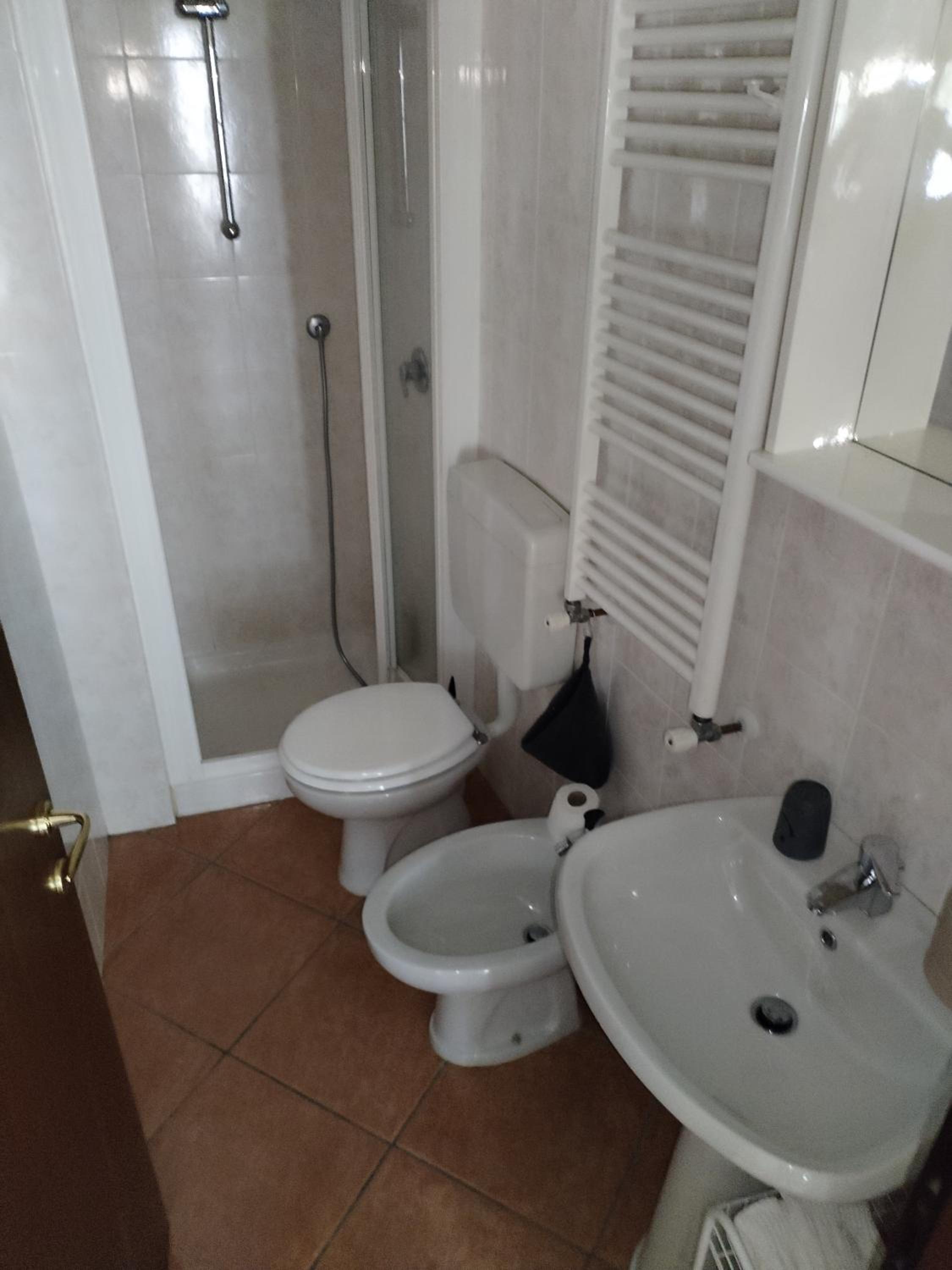 Double Room with Balcony (2 Adults + 1 Child) - Photo 2