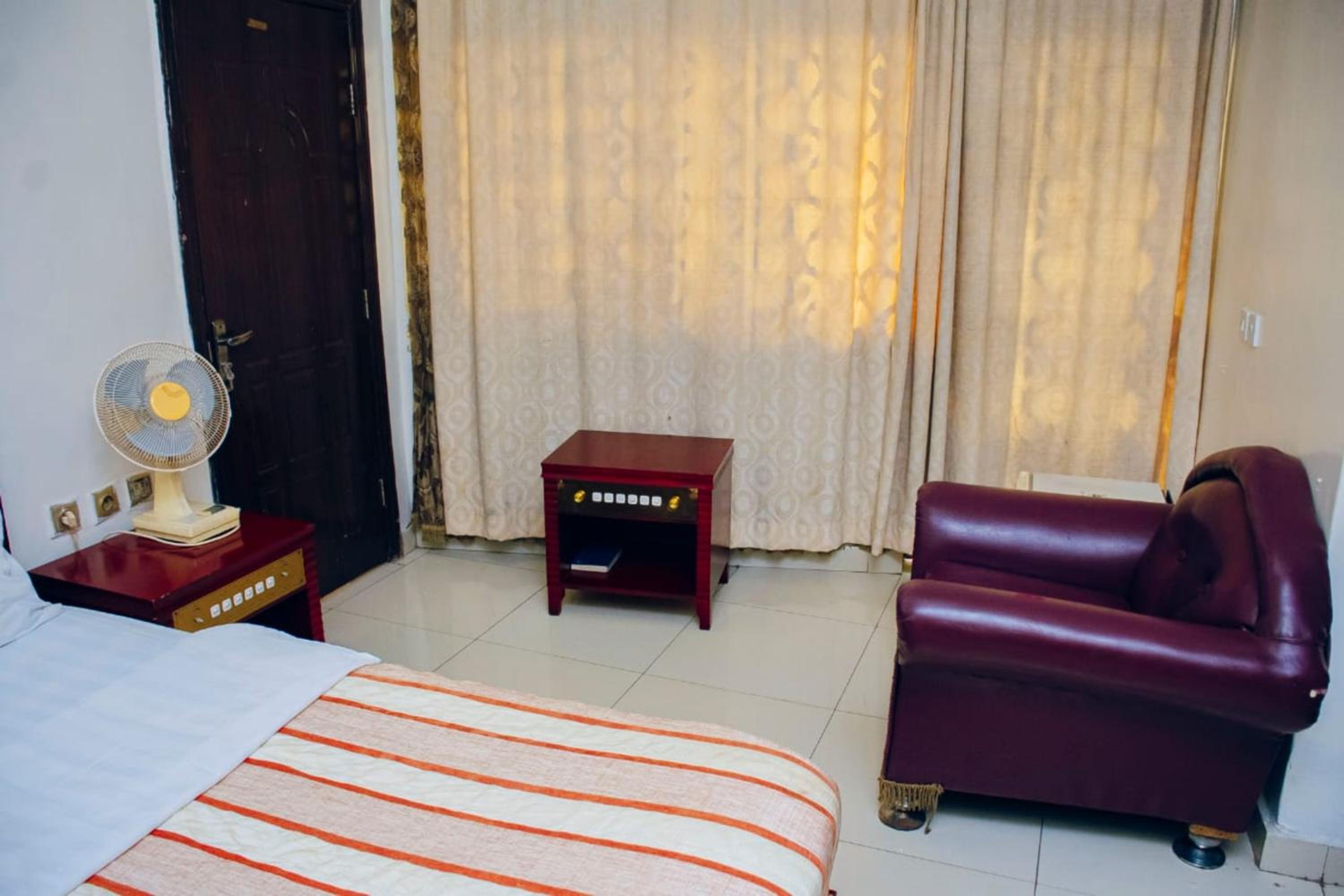 Standard Single Room